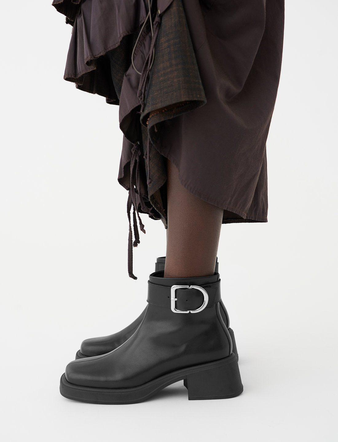 Vagabond top black boots