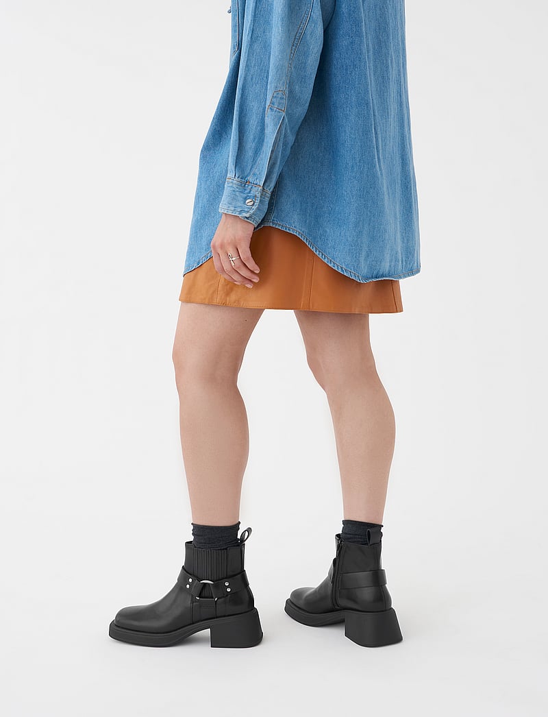 VAGABOND - DORAH - kontsaga poolsaapad - black - 0