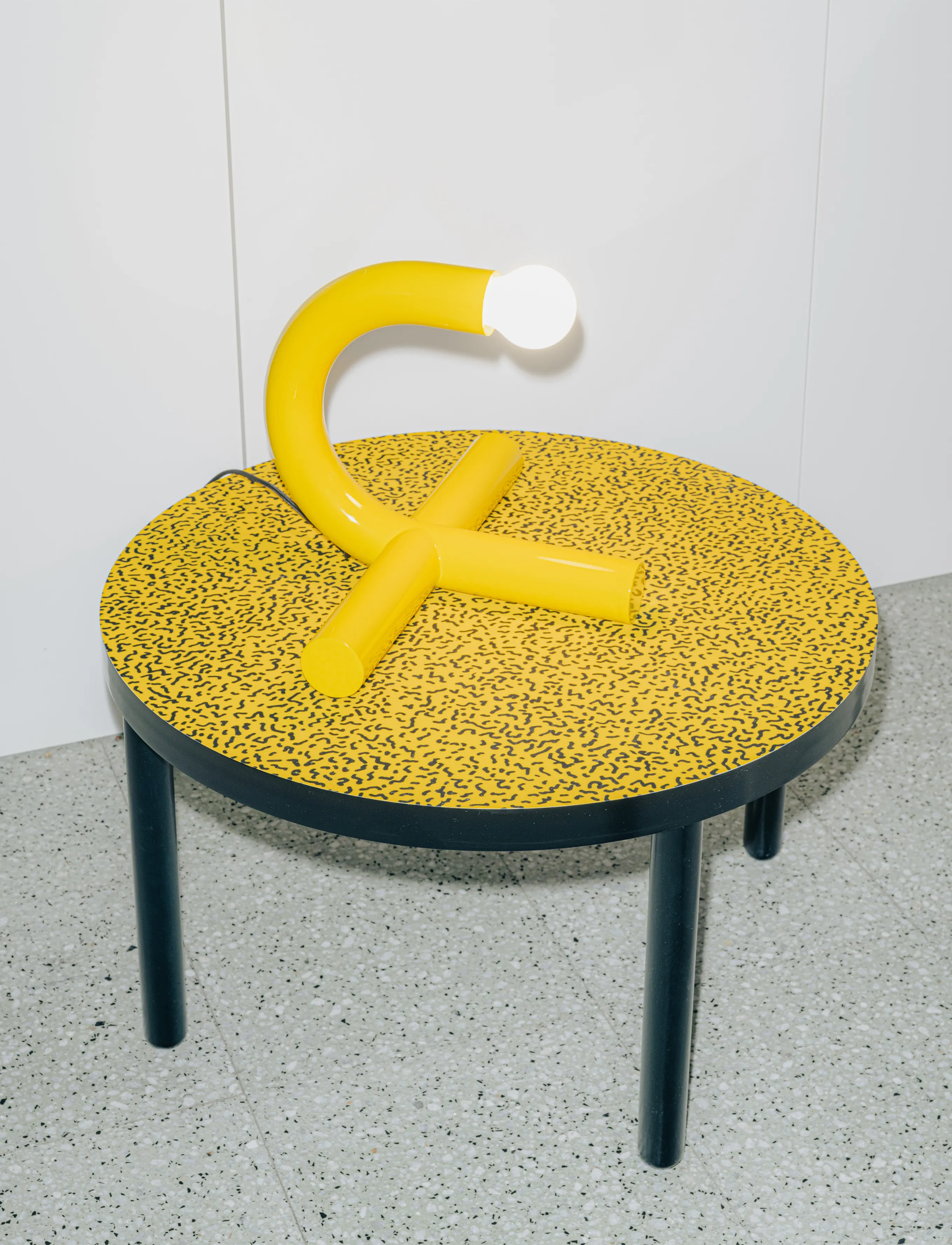 Valerie Objects - TABLE LAMP GREEN LA TRE VERDE - schreibtisch- & tischlampen - yellow - 0