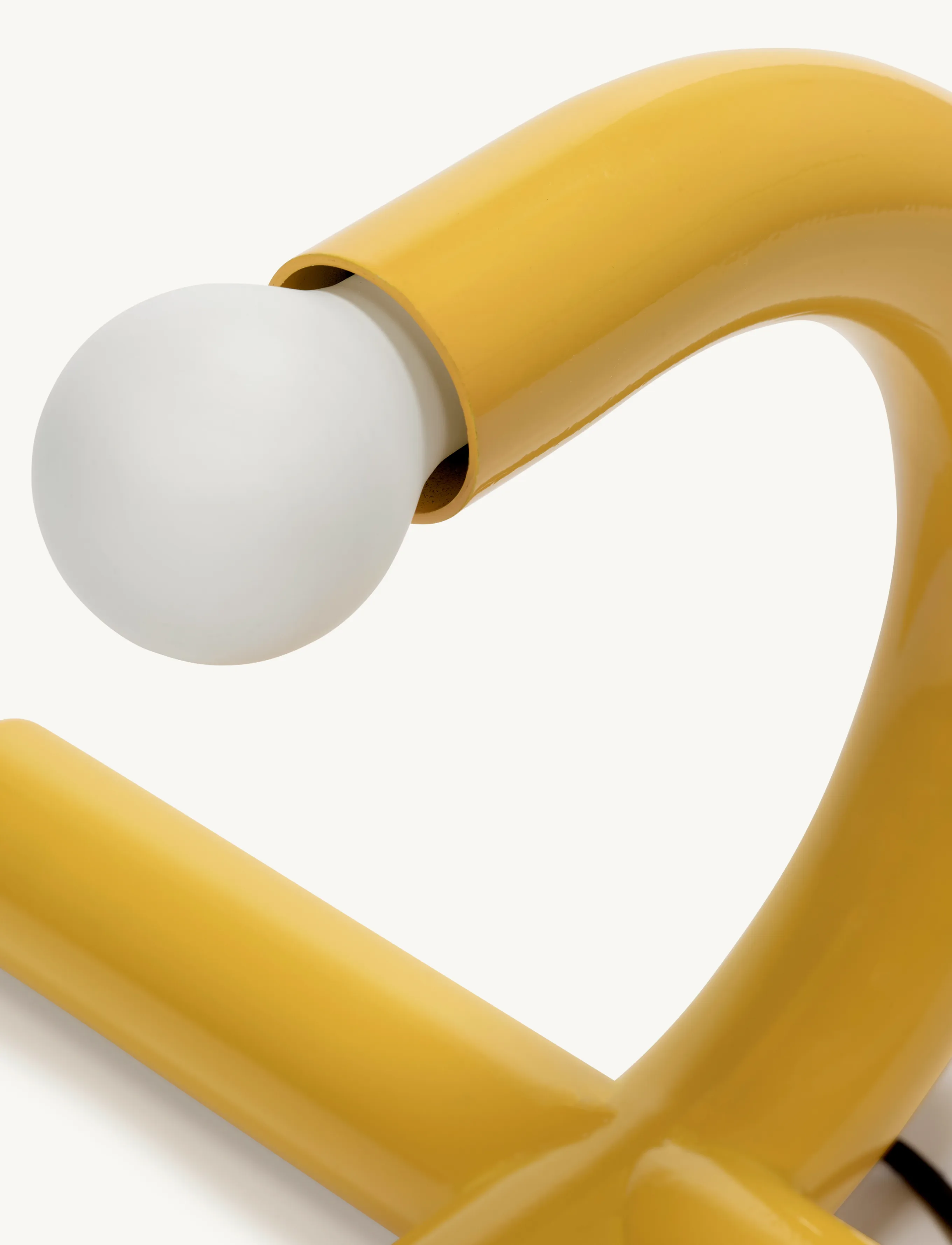 Valerie Objects - TABLE LAMP WHITE LA TRE E MEZZO BIANCA - schreibtisch- & tischlampen - yellow - 4