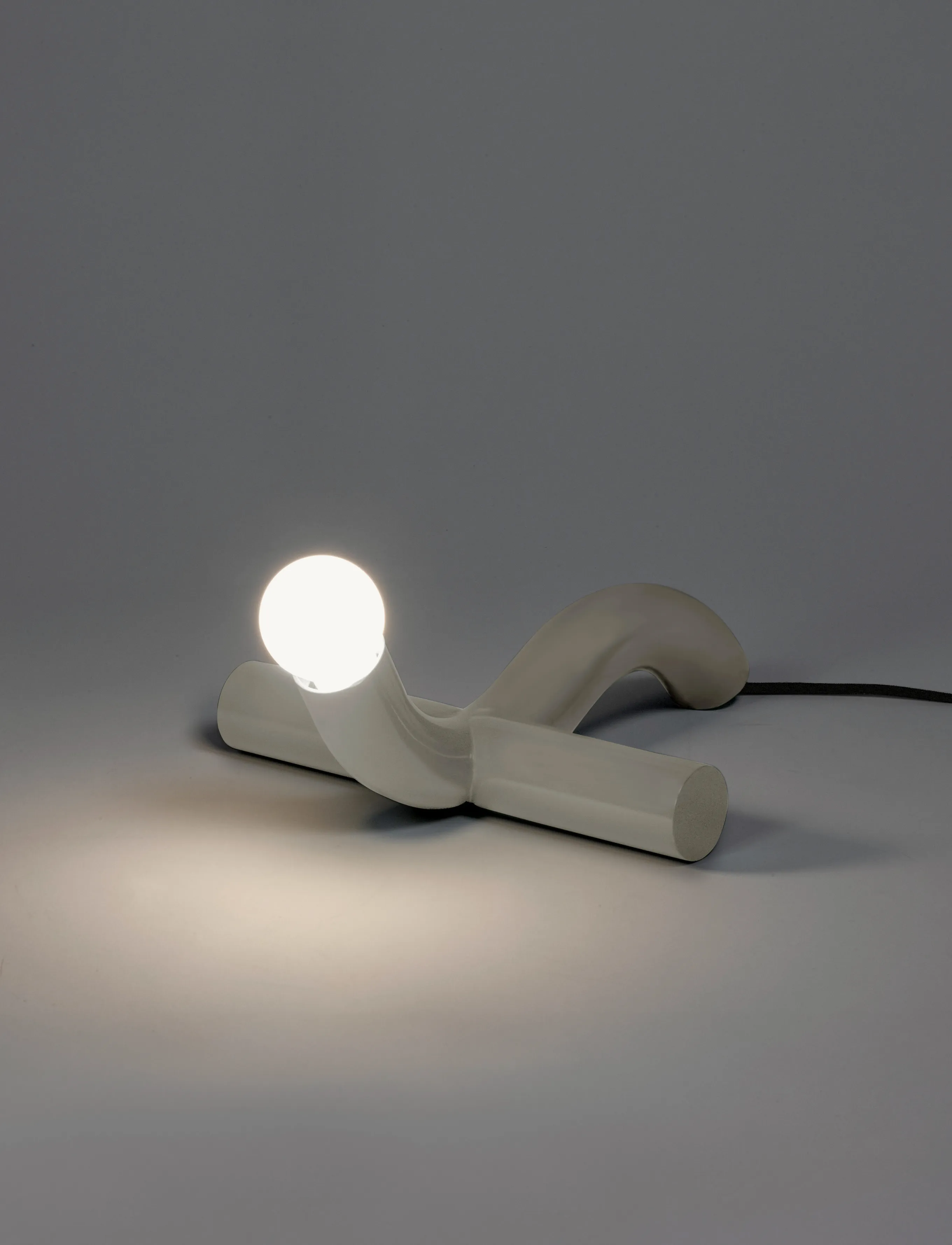 Valerie Objects - TABLE LAMP GREEN LA DUE VERDE - laualambid - white - 4