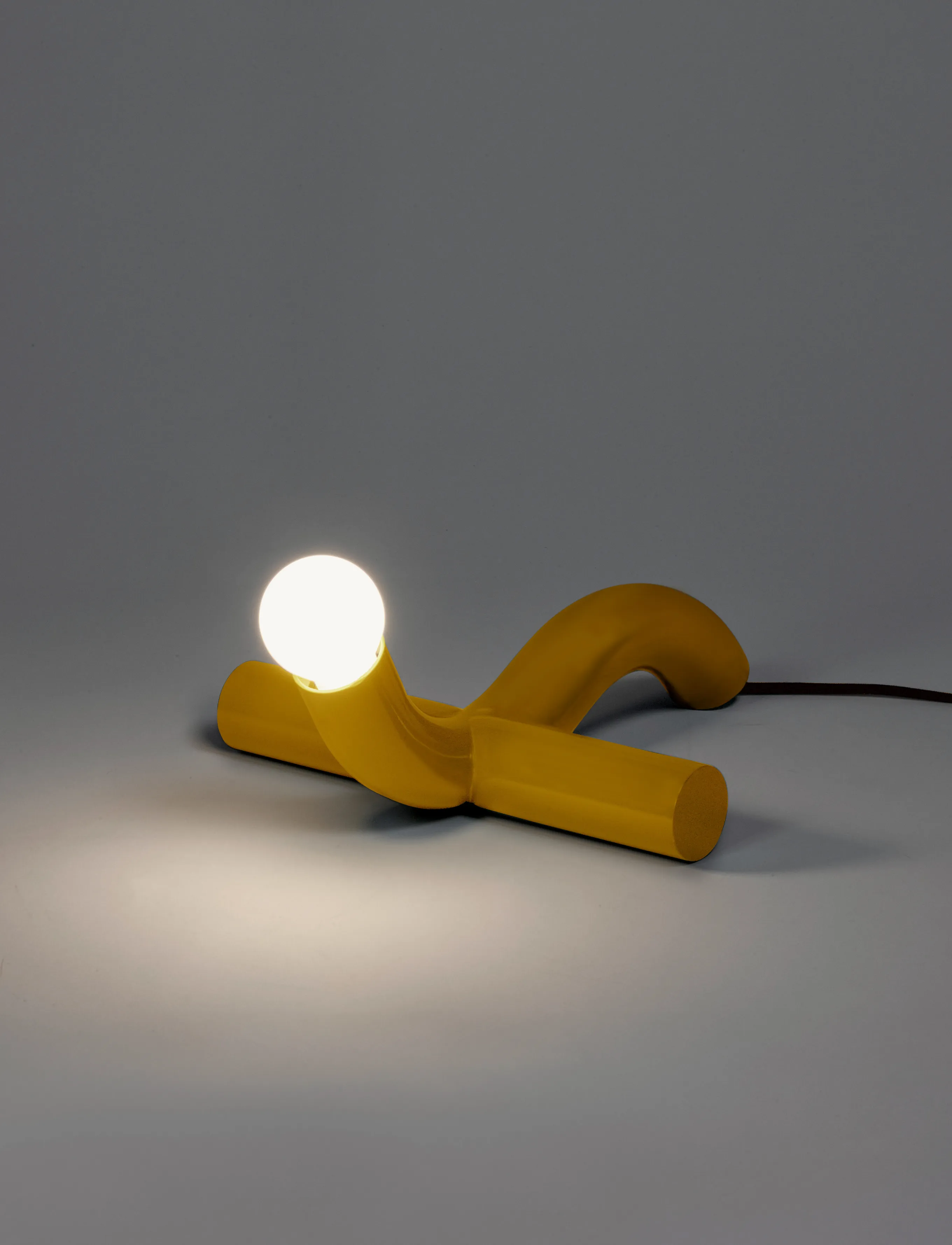 Valerie Objects - TABLE LAMP YELLOW LA DUE GIALLA - bordslampor - yellow - 3