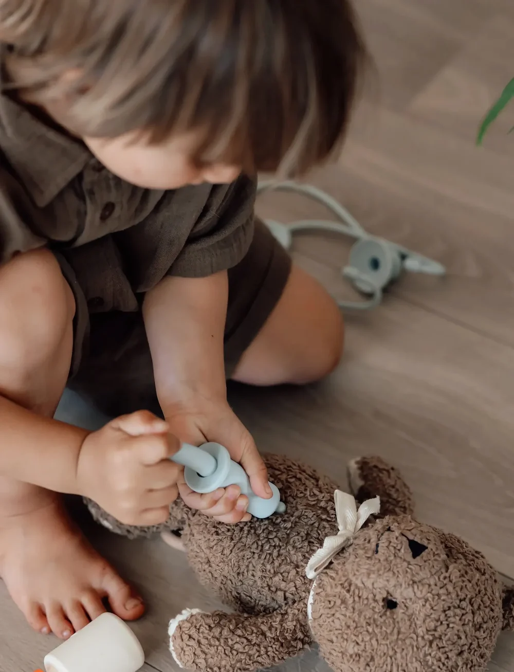 Vanilla Copenhagen - Doctor Set - Silicone - legesett for barn - blue - milk - wood - 5