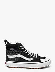 VANS - UA SK8-Hi MTE-2 - höga sneakers - black/white - 2