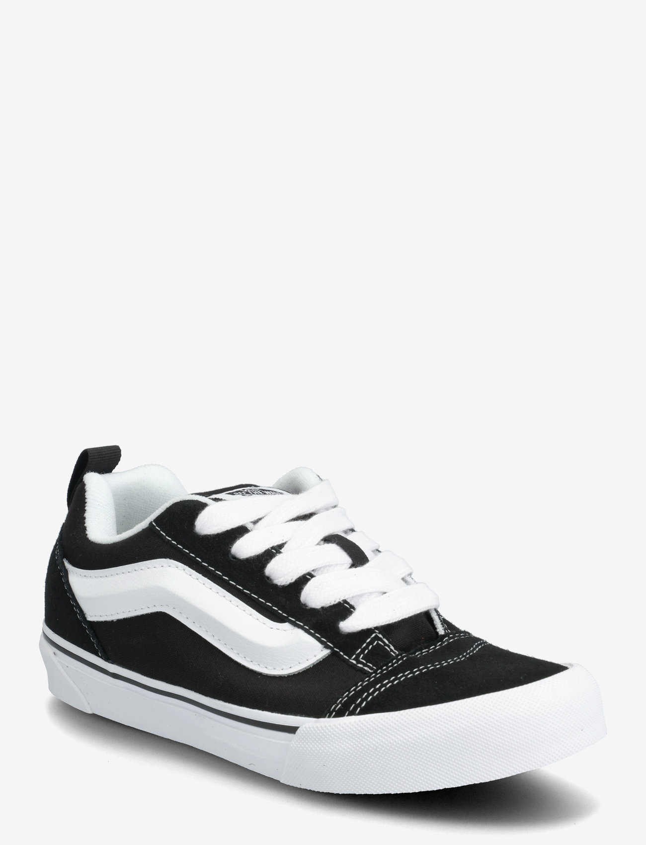 BLACK/TRUE WHITE