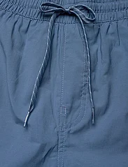 VANS - PRIMARY SOLID ELASTIC BOARDSHORT - sports shorts - copen blue - 3
