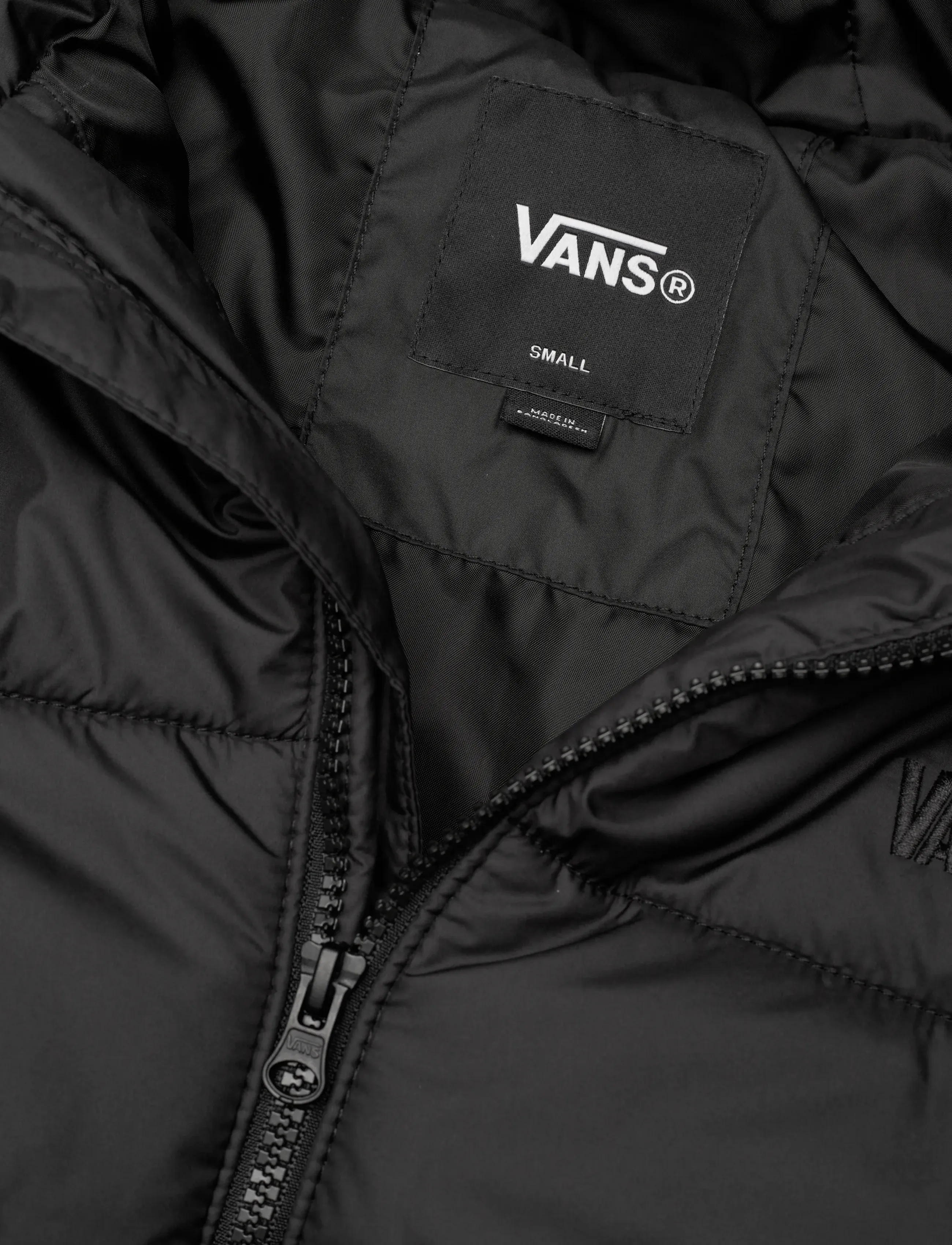 VANS - Hillgate Puffer BY - isolerede jakker - black - 2