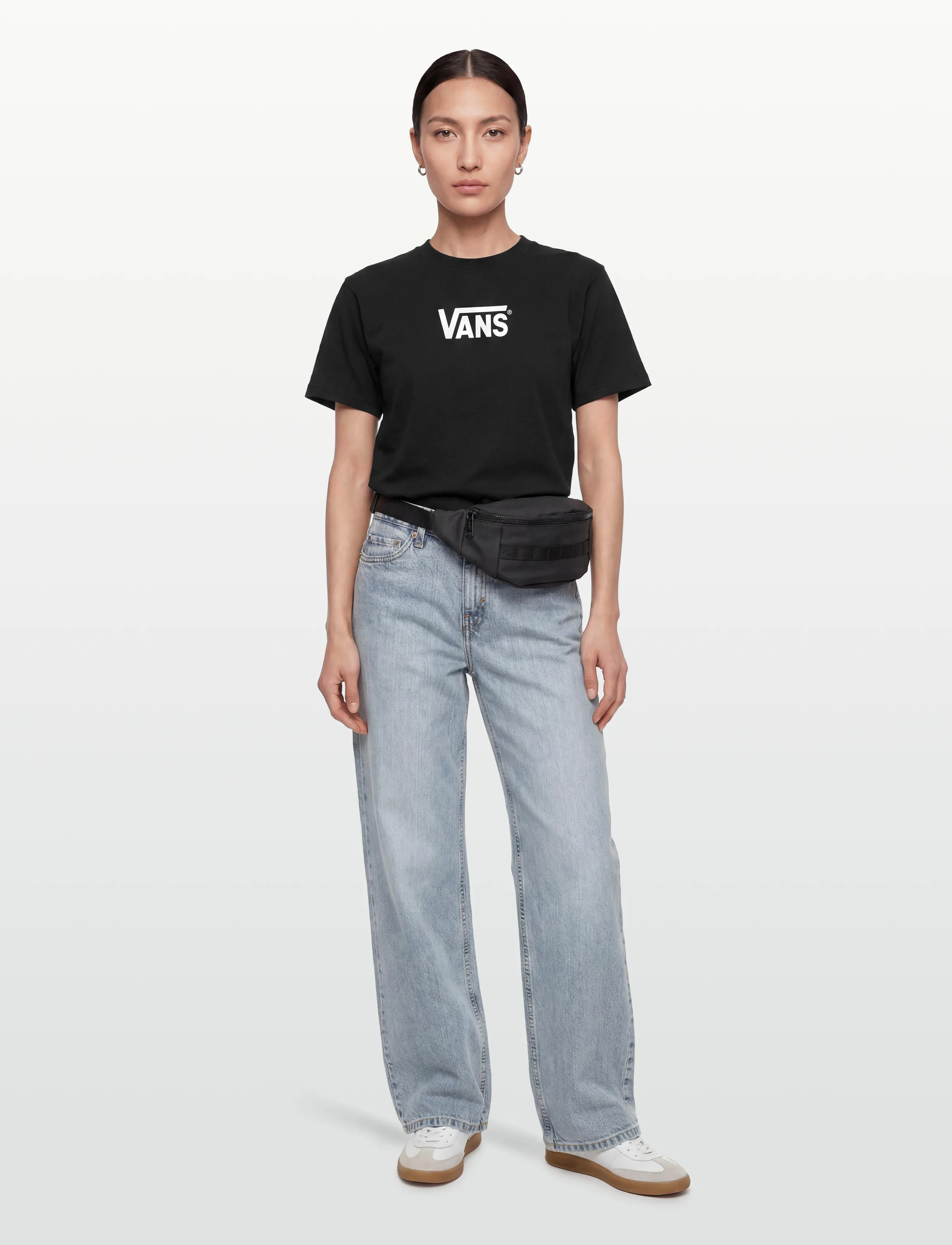 VANS - Stretch Logo SS Tee - lowest prices - black/white - 4