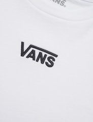 VANS - Flying V Oversized - t-shirts - flying v white - 2
