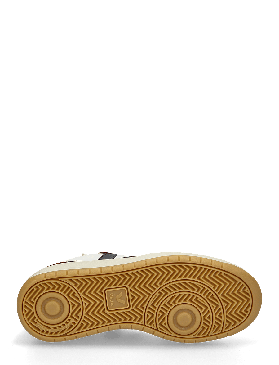 Veja - V-10 Prime - lave sneakers - white_black_amarante - 4