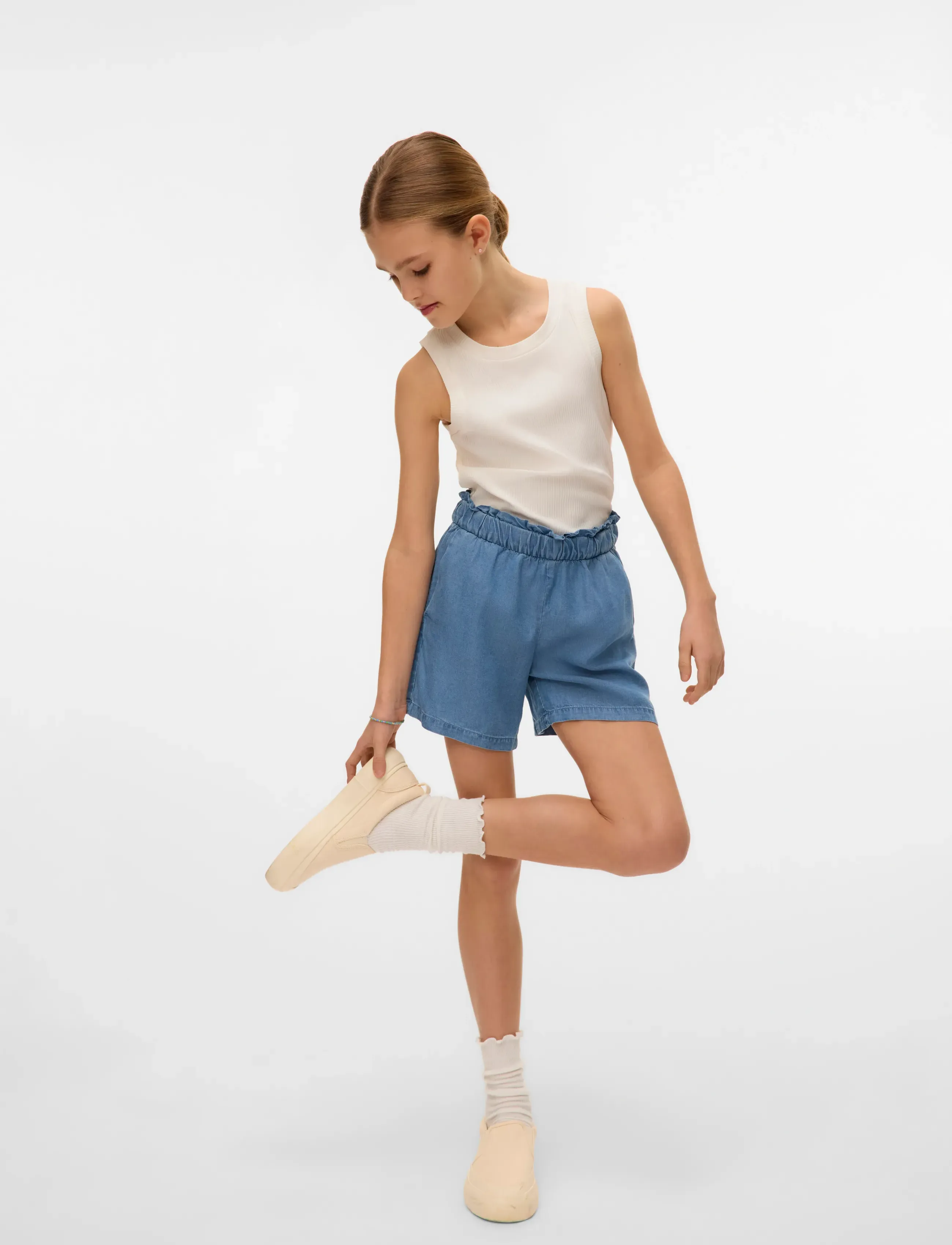 Vero Moda Girl - VMHARPER HR PULL ON FRILL SHORTS GIRL - medium blue denim - 1