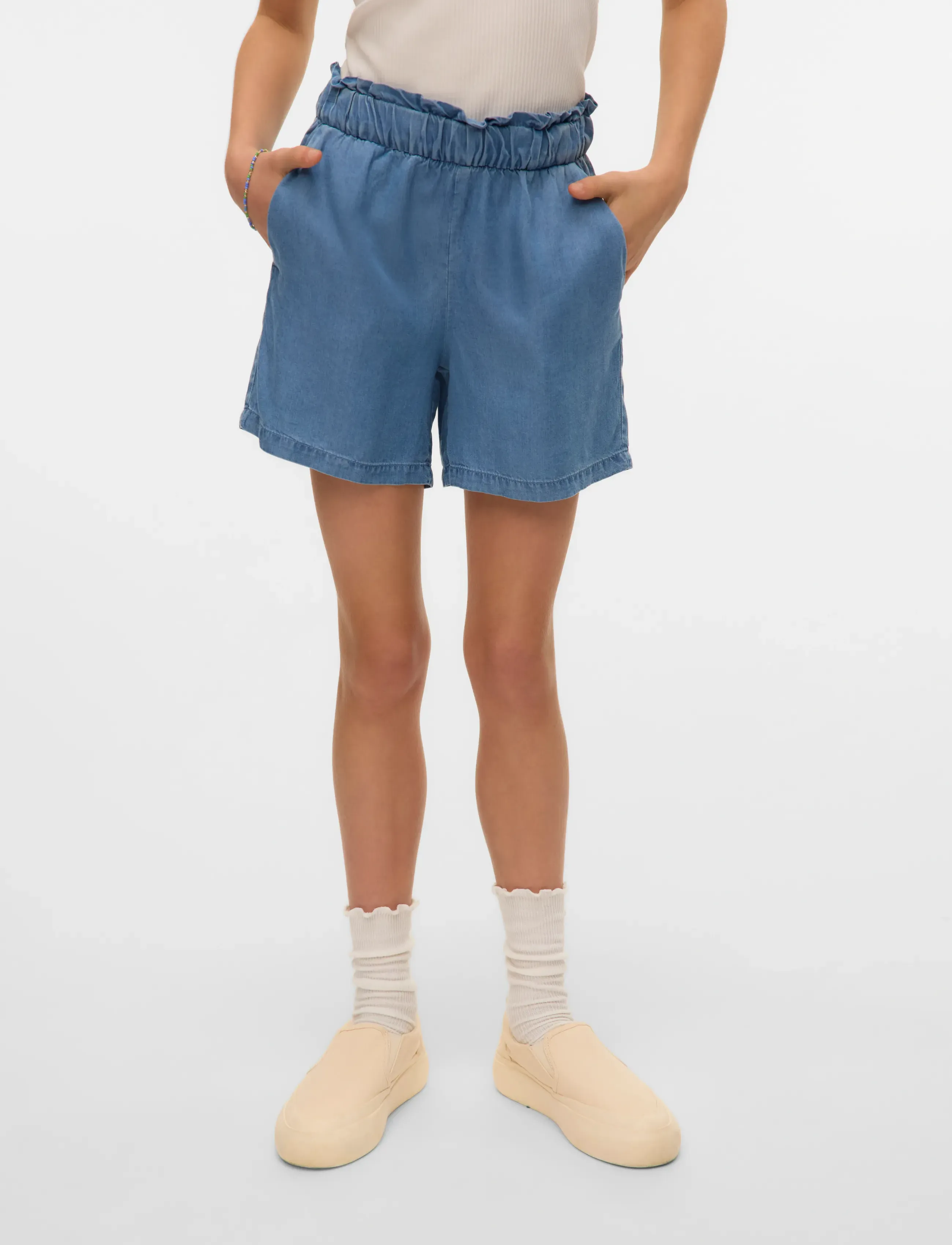 Vero Moda Girl - VMHARPER HR PULL ON FRILL SHORTS GIRL - medium blue denim - 2