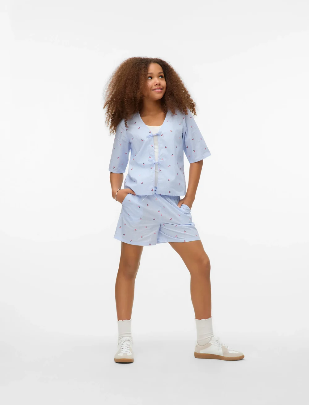 Vero Moda Girl - VMODEA 2/4 TIE TOP WVN GIRL - pluusid ja tuunikad - snow white - 0