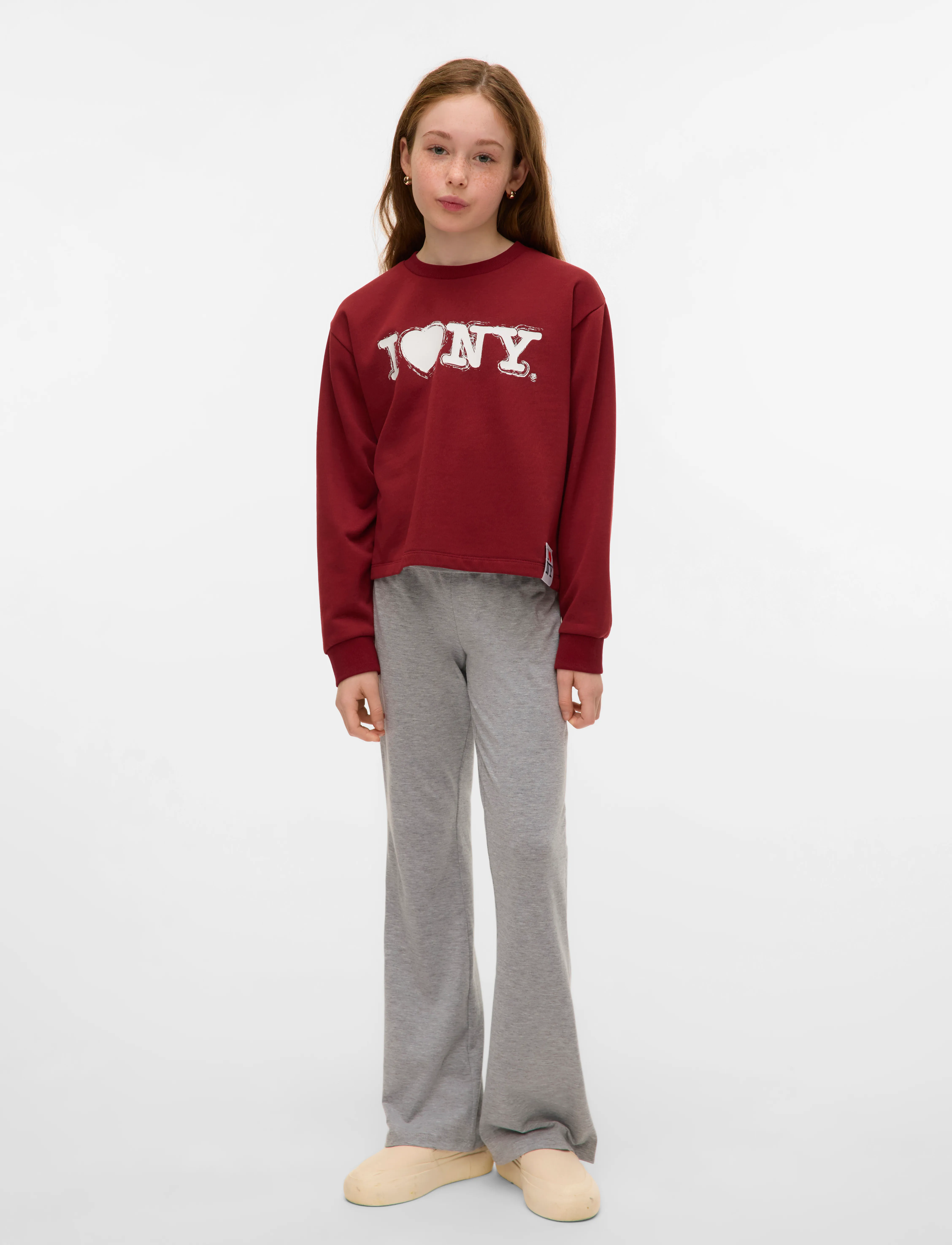 Vero Moda Girl - VMNEWYORK RED LS SHORT SWEAT JRS GIRL - sweat-shirt - syrah - 2