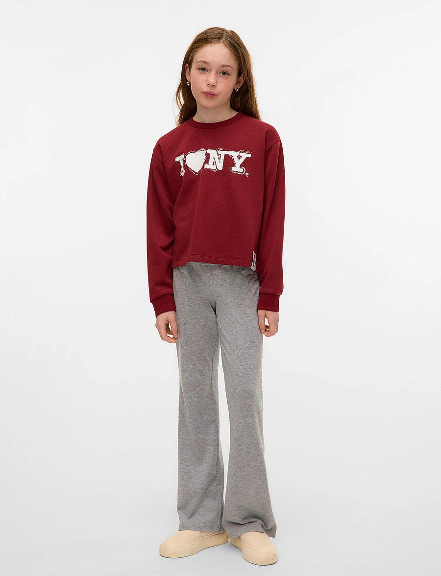 Vero Moda Girl - VMNEWYORK RED LS SHORT SWEAT JRS GIRL - sweatshirts - syrah - 2