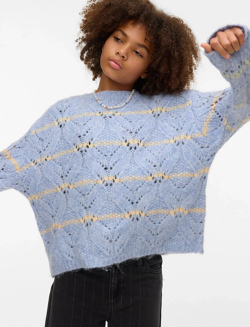 Vero Moda Girl - VMNEW HATTY LS O-N STITCH PULLOVER GIRL - stickade tröjor - brunnera blue - 3