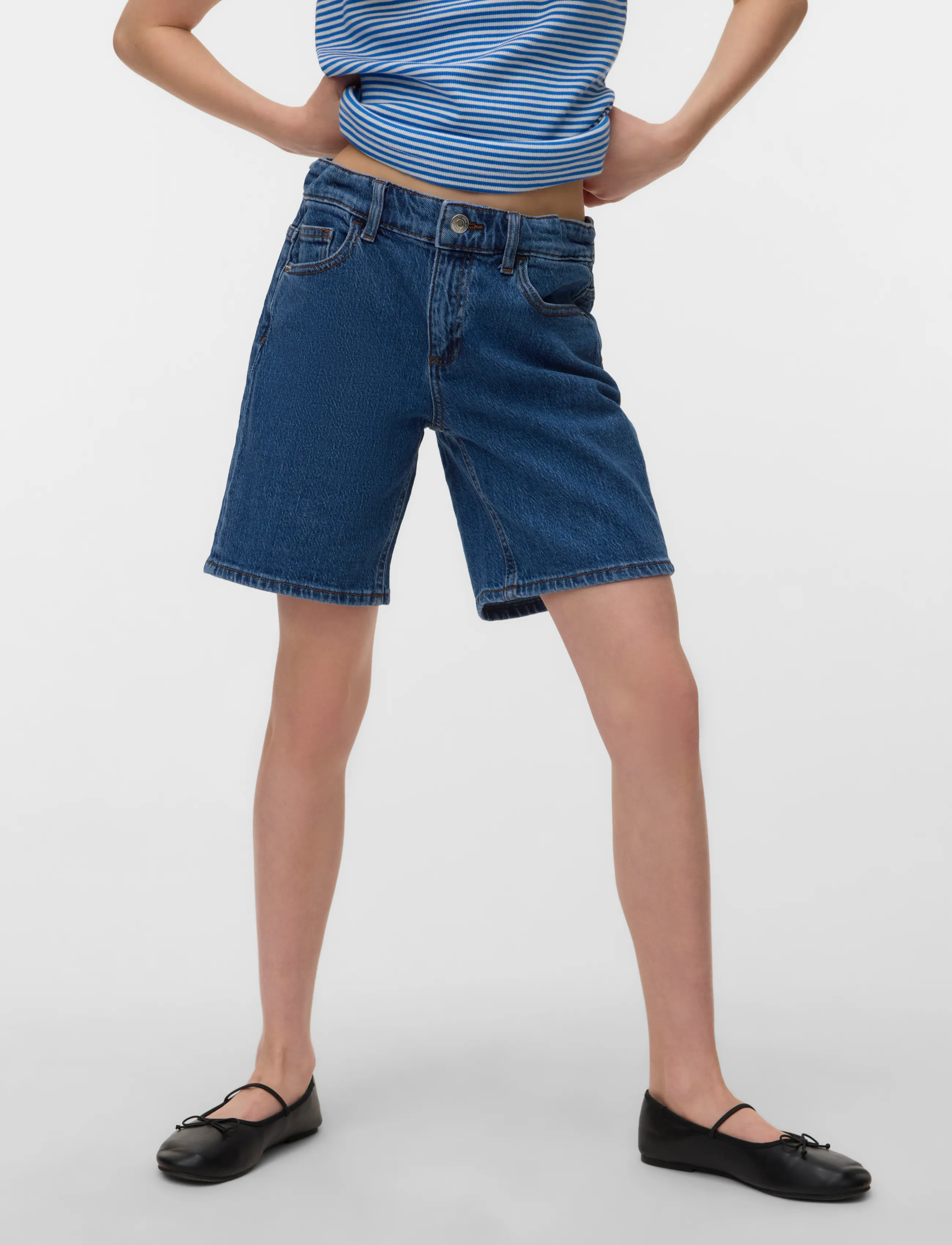 Vero Moda Girl - VMTESS LONG DNM SHORTS MIX GIRL - denimshorts - medium blue denim - 4