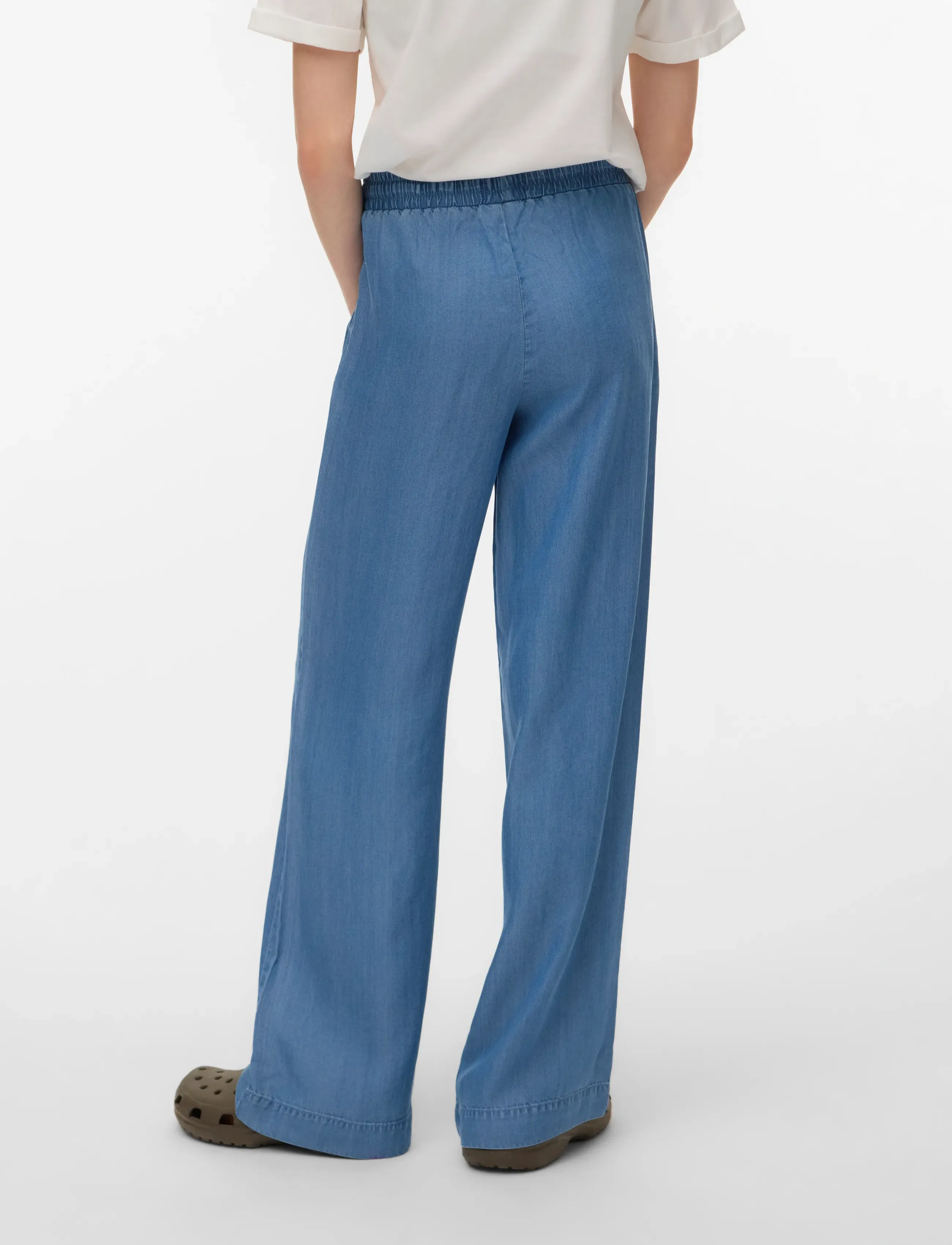 Vero Moda Girl - VMBREE HW LONG LOOSE TENCEL PANTS GIRL - loose jeans - medium blue denim - 2