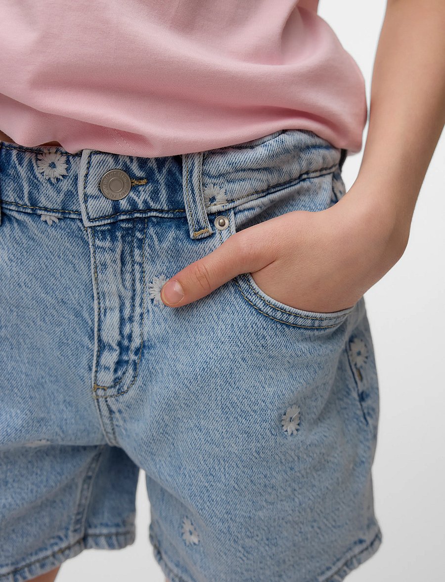 Vero Moda Girl - VMTESS SHORT EMB DNM SHORTS RA339 GIRL - jeansshorts - light blue denim - 4