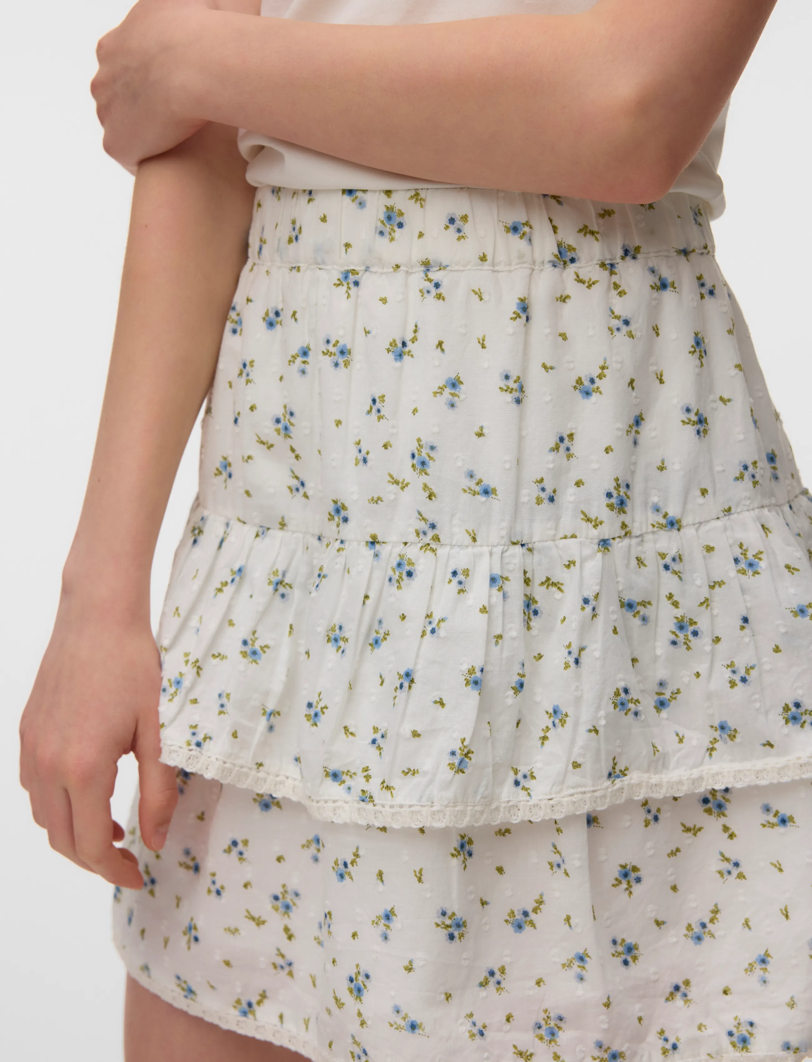 Vero Moda Girl - VMTRINE SHORT SKIRT WVN GIRL - jupes courtes - snow white - 4