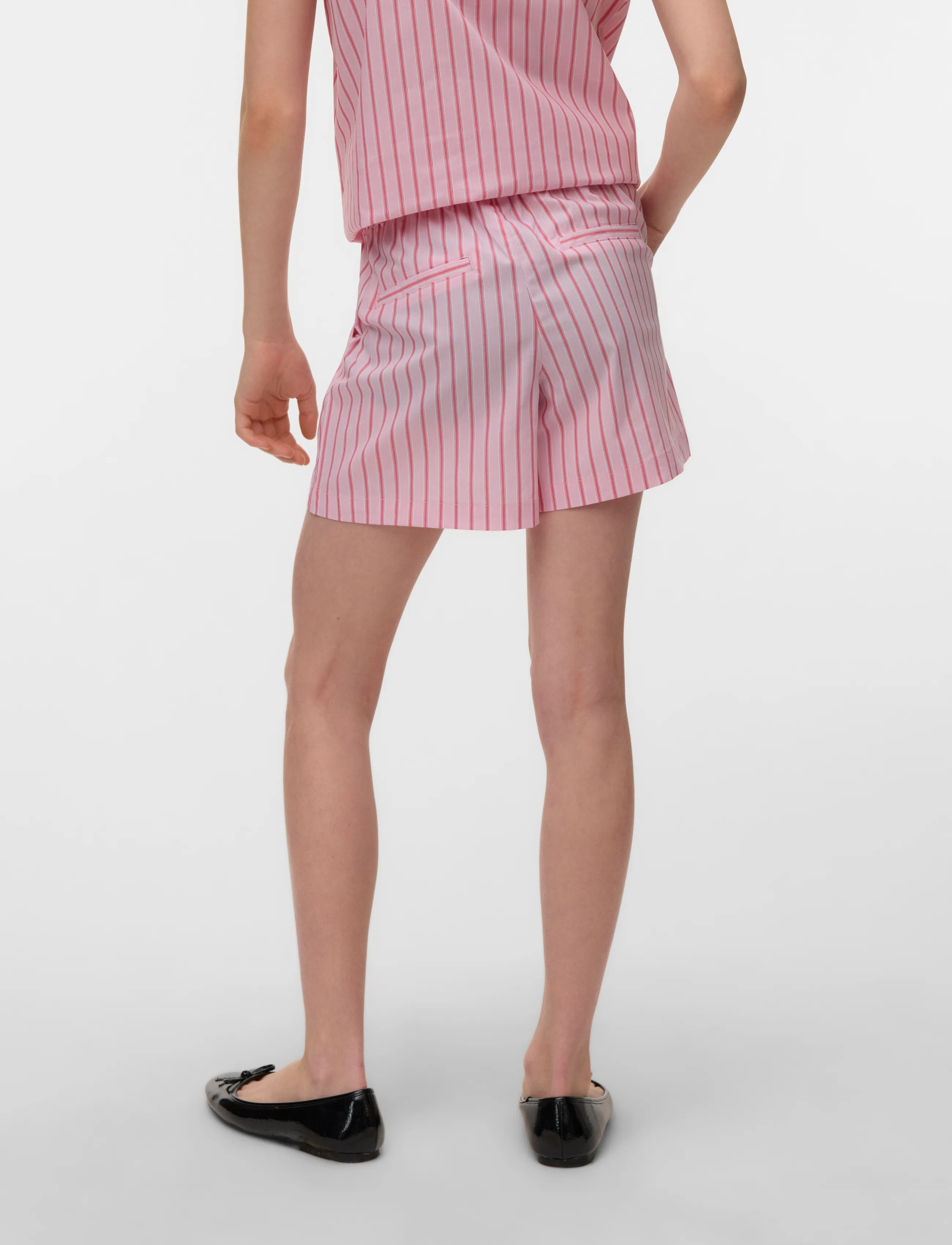 Vero Moda Girl - VMFRIBA MW SHORTS WVN GIRL - shorts casual - pink-a-boo - 2