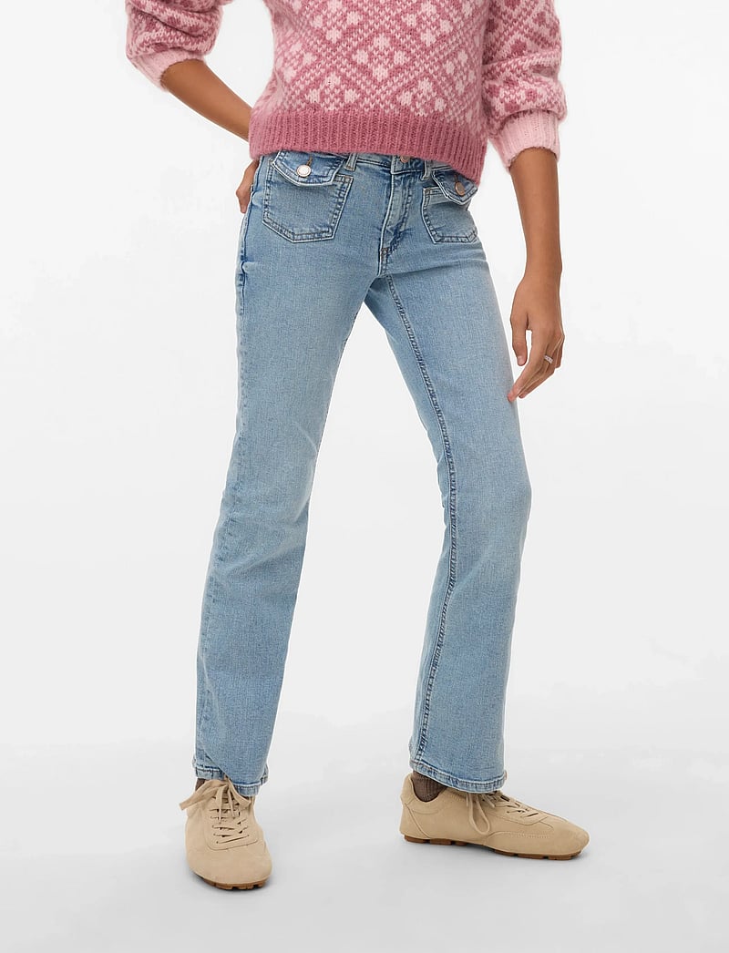 Vero Moda Girl - VMFLASH MR FLARED FRONT POCKET J GIRL - alt laienevad teksad - light blue denim - 3