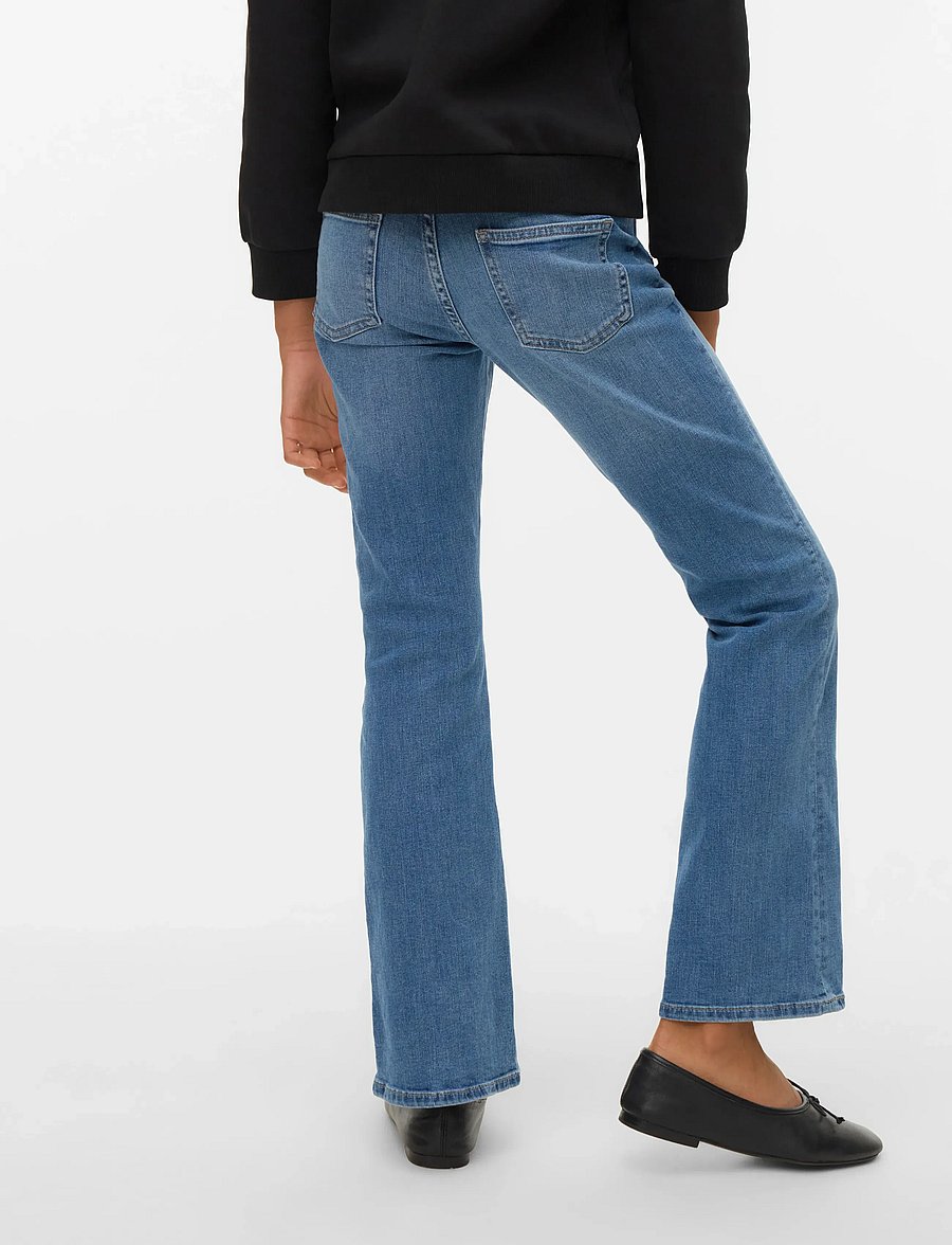 Vero Moda Girl - VMFLASH MR FLARED FRONT POCKET J GIRL - bootcut jeans - medium blue denim - 2