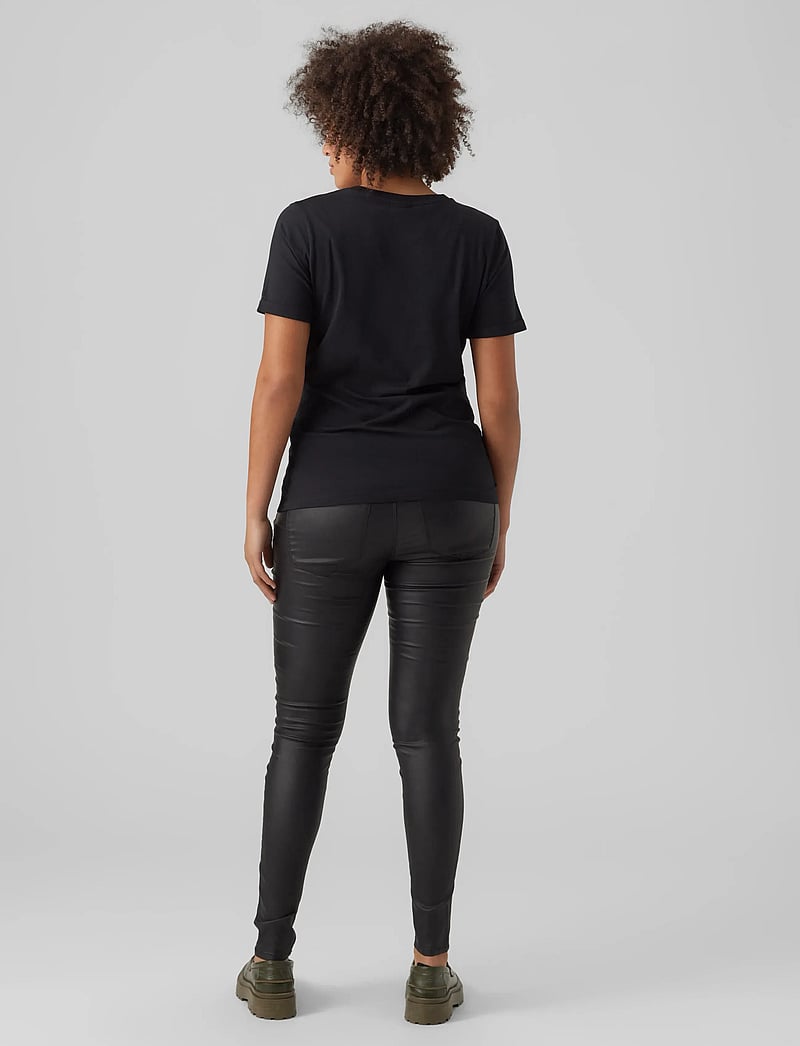 Vero Moda Maternity - VMMSEVEN SS SMOOTH COATED PANTS NOOS - slim fit hosen - black - 4