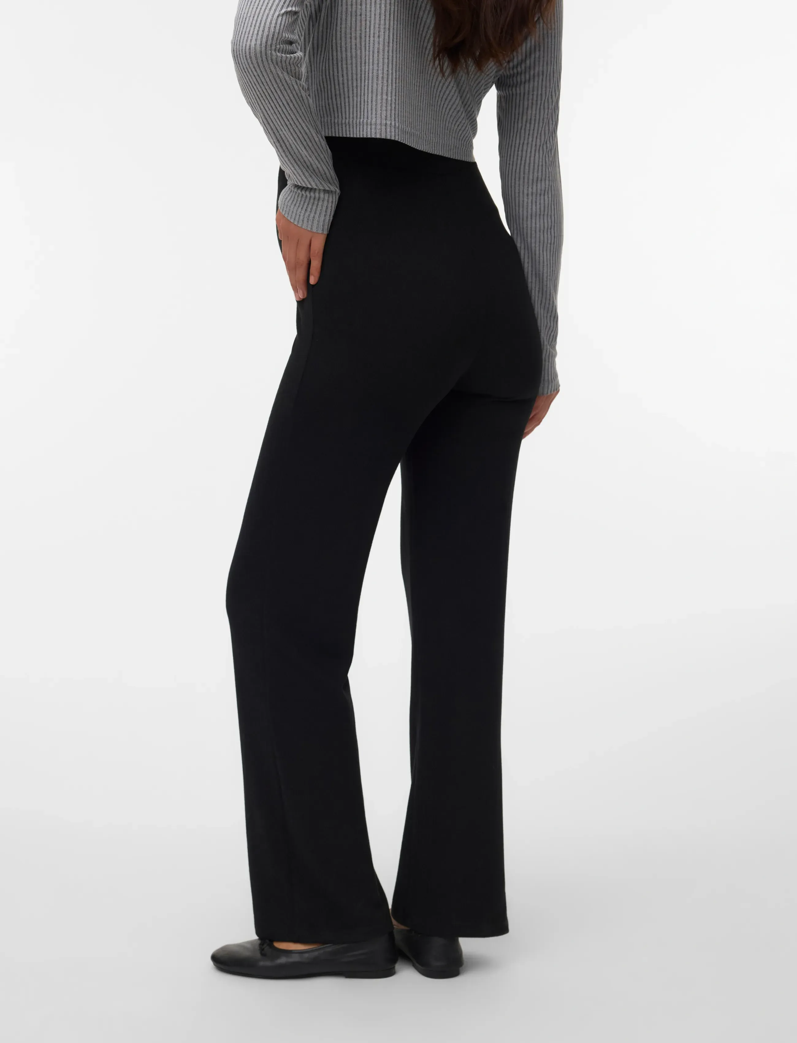 Vero Moda Maternity - VMMELLA WIDE FLARED PANT JRS NOOS - black - 2