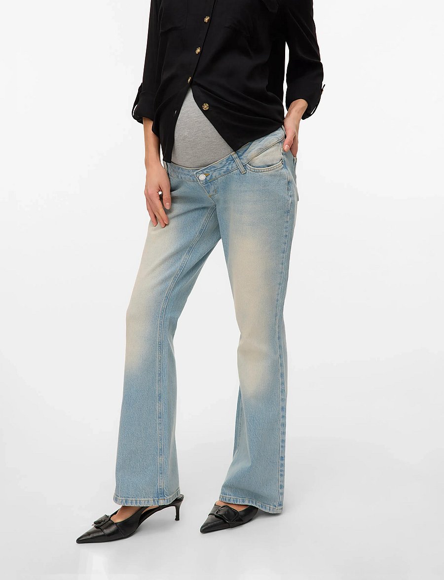 Vero Moda Maternity - VMMGEMINI FLARED LB JEANS - püksid - light blue denim - 0
