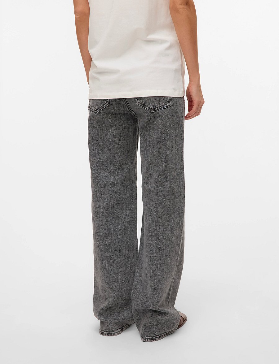 Vero Moda Maternity - VMMTESSA WIDE JEANS RA206 GA NOOS - apatinės dalies rūbai - medium grey denim - 2