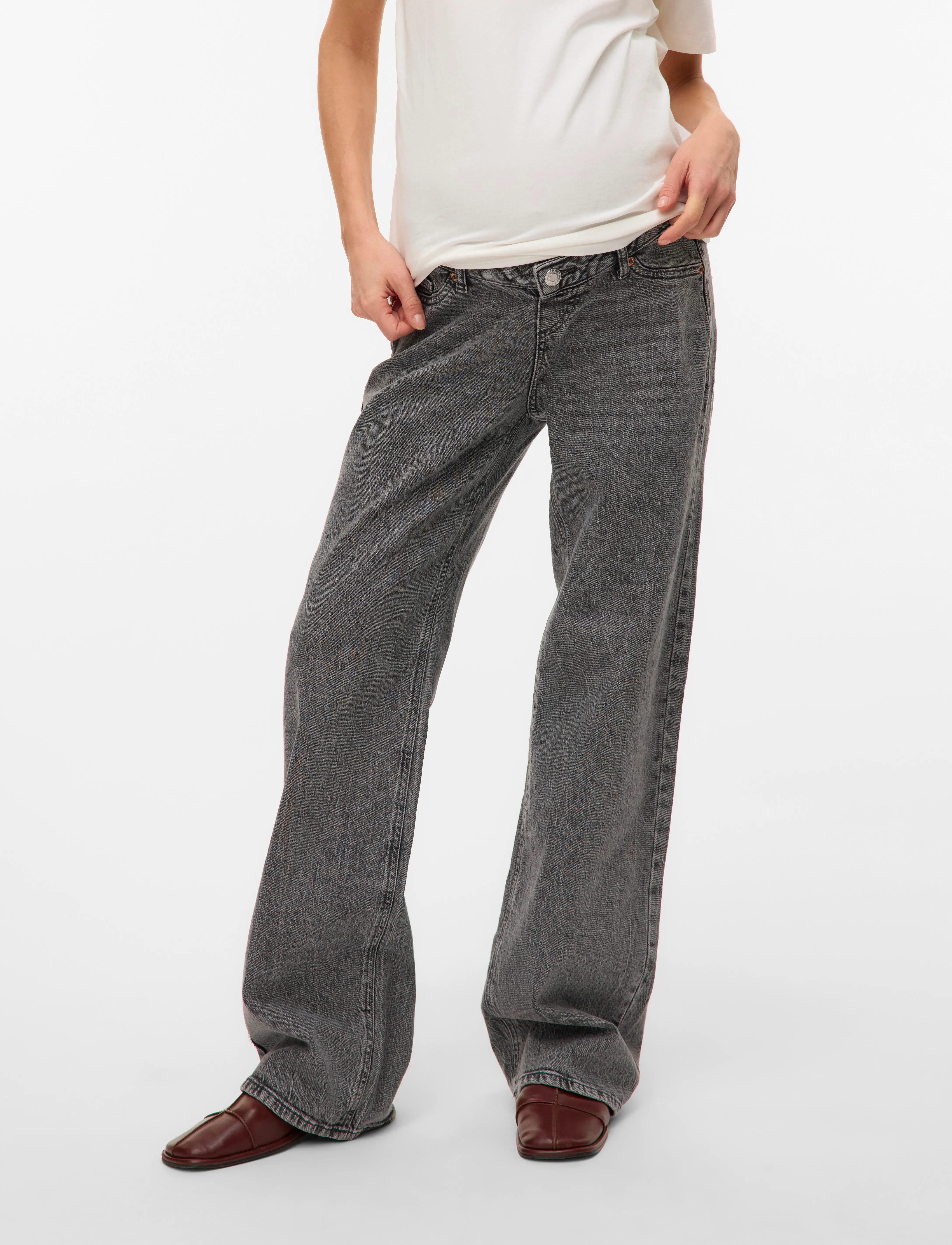 Vero Moda Maternity - VMMTESSA WIDE JEANS RA206 GA NOOS - apatinės dalies rūbai - medium grey denim - 5