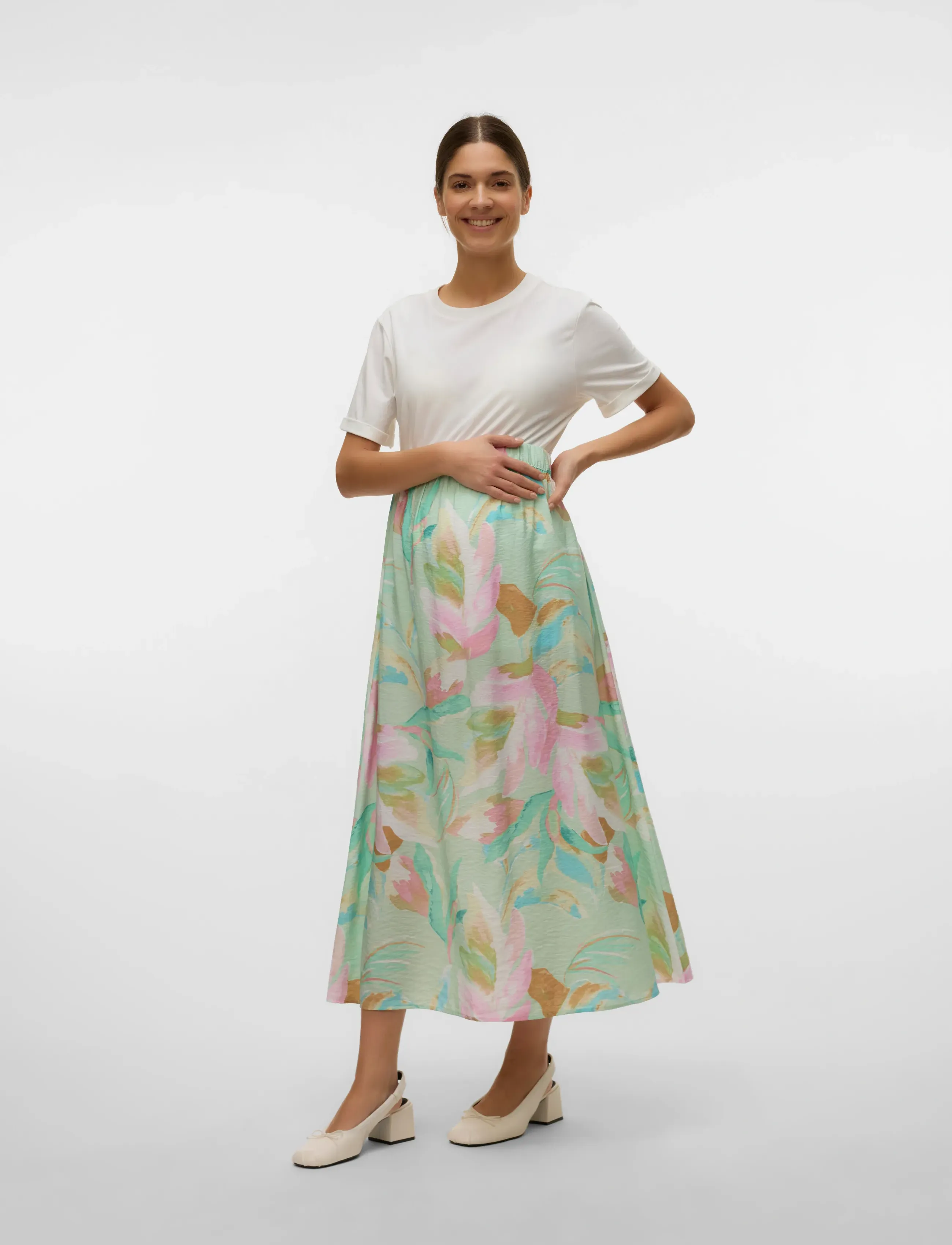 Vero Moda Maternity - VMMJOSIE 7/8 SKIRT WVN GA - doły - birds egg green - 3