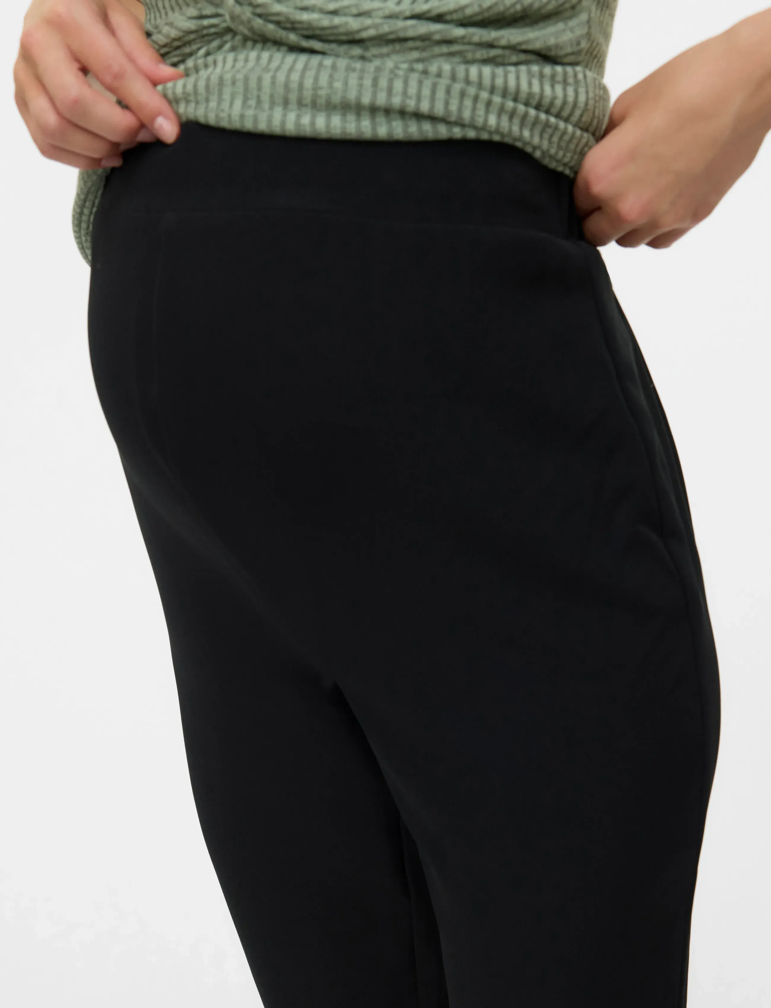 Vero Moda Maternity - VMMCIRI CAPRI PANT - die niedrigsten preise - black - 4