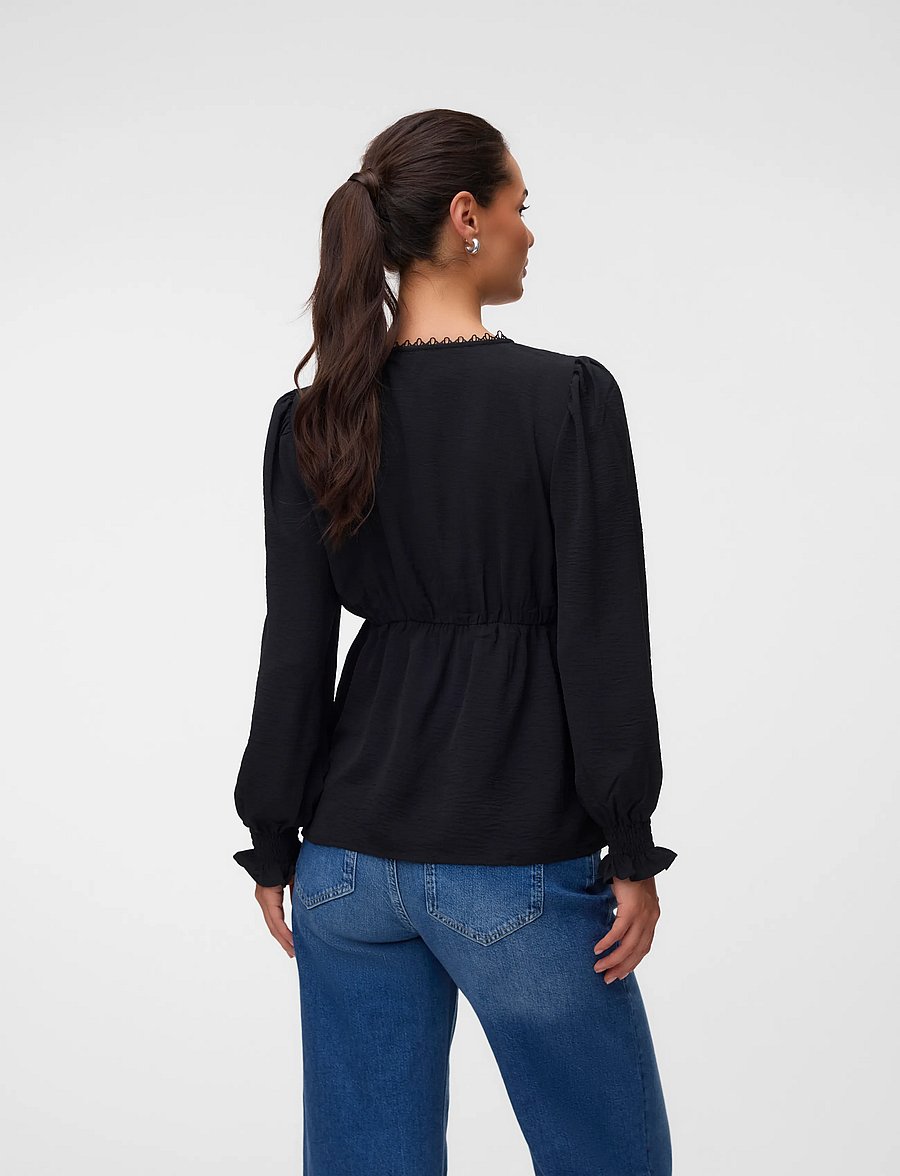 Vero Moda Maternity - VMMALVA LACE LS TOP WVN GA - langærmede bluser - black - 2