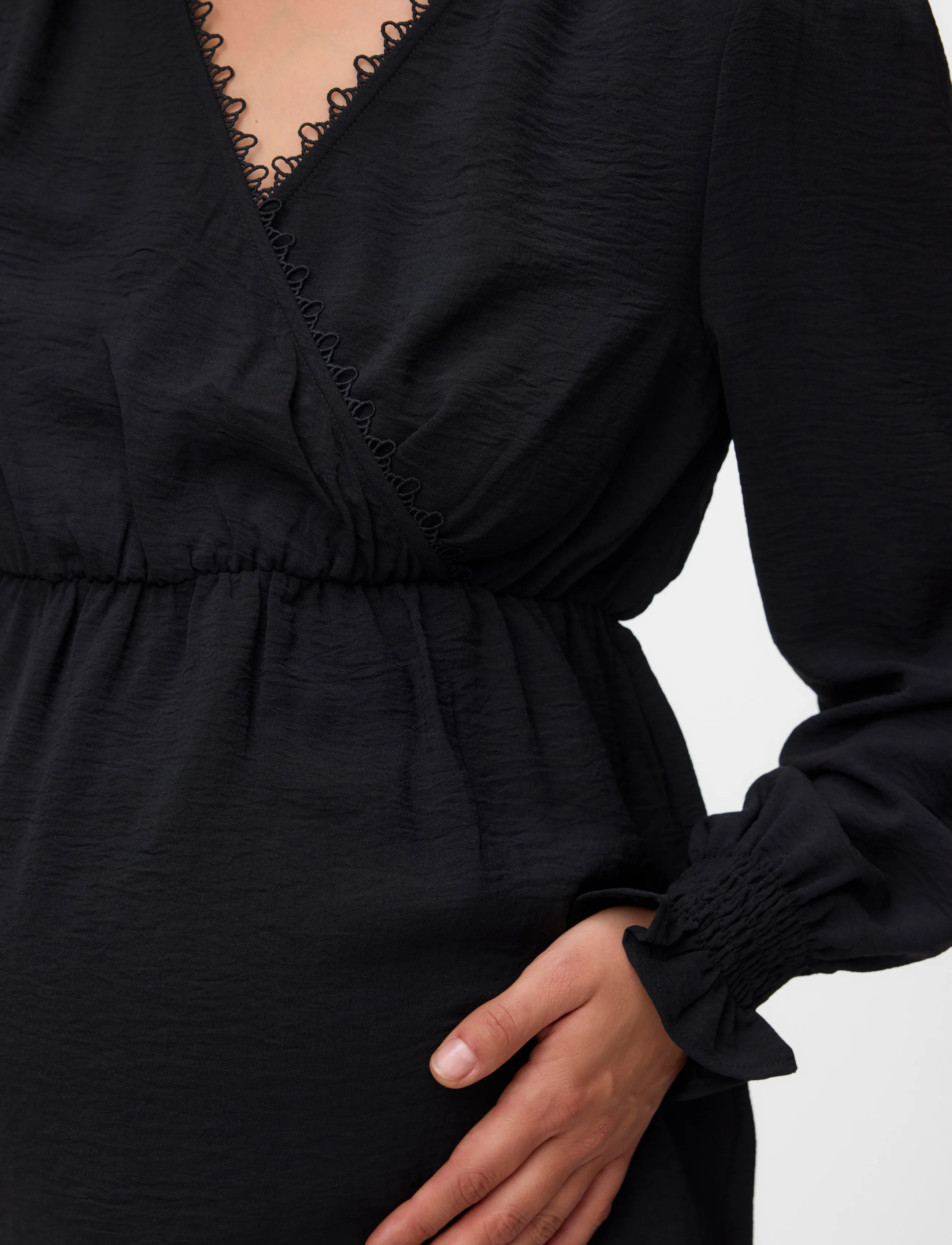 Vero Moda Maternity - VMMALVA LACE LS TOP WVN GA - langærmede bluser - black - 4