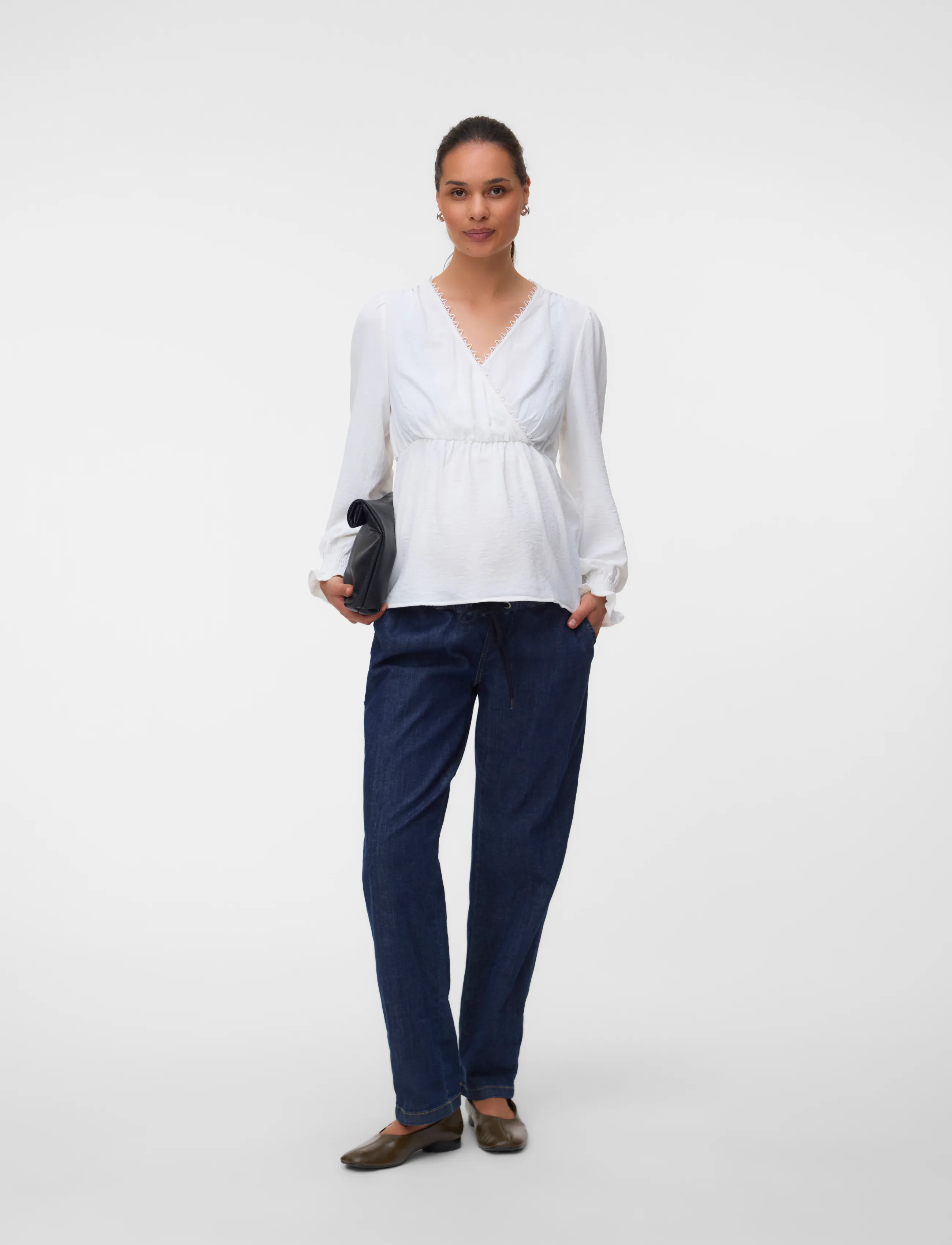 Vero Moda Maternity - VMMALVA LACE LS TOP WVN GA - langærmede bluser - snow white - 3