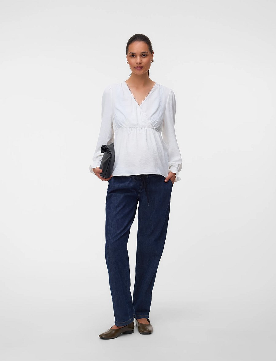 Vero Moda Maternity - VMMALVA LACE LS TOP WVN GA - langærmede bluser - snow white - 3