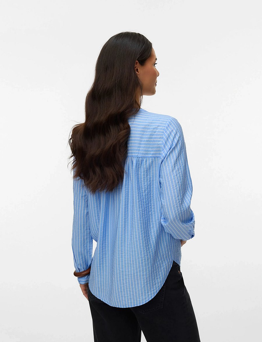 Vero Moda Maternity - VMMKAJA LS V-NECK FOLD-UP TOP WVN - langærmede skjorter - vista blue - 4