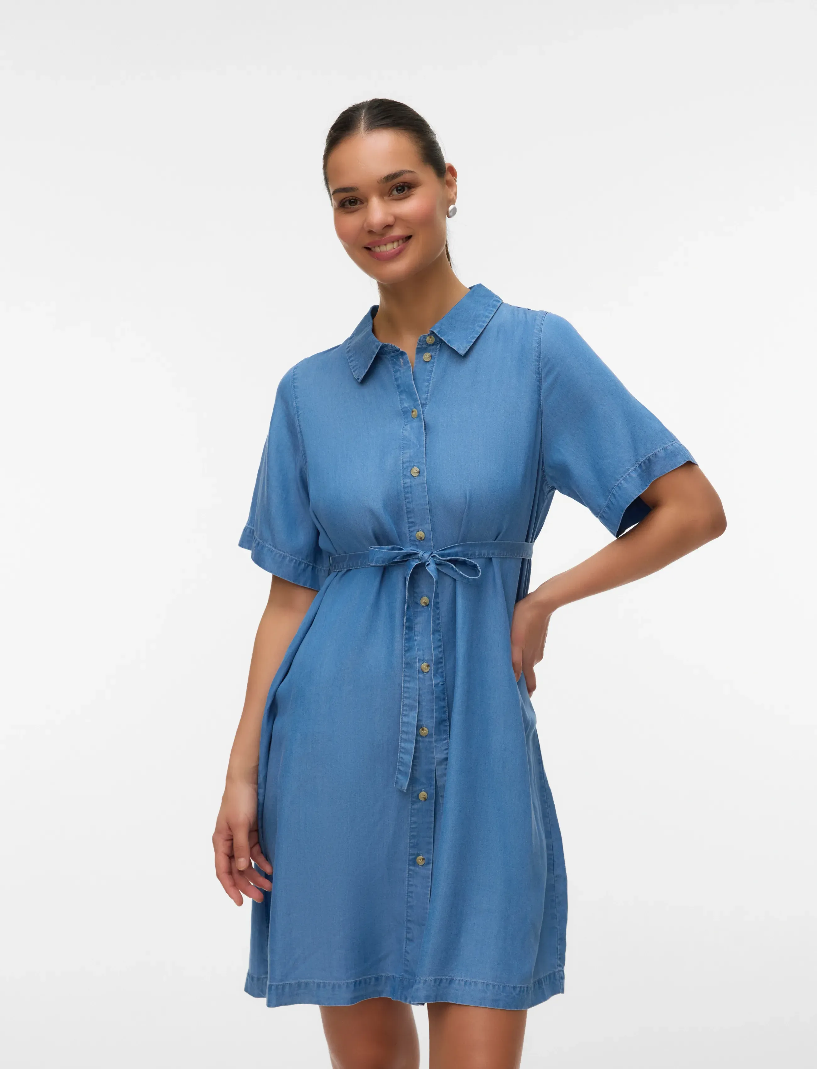 Vero Moda Maternity - VMMBREE SS SHORT TENCEL SHIRT DRESS - hemdkleider - medium blue denim - 4