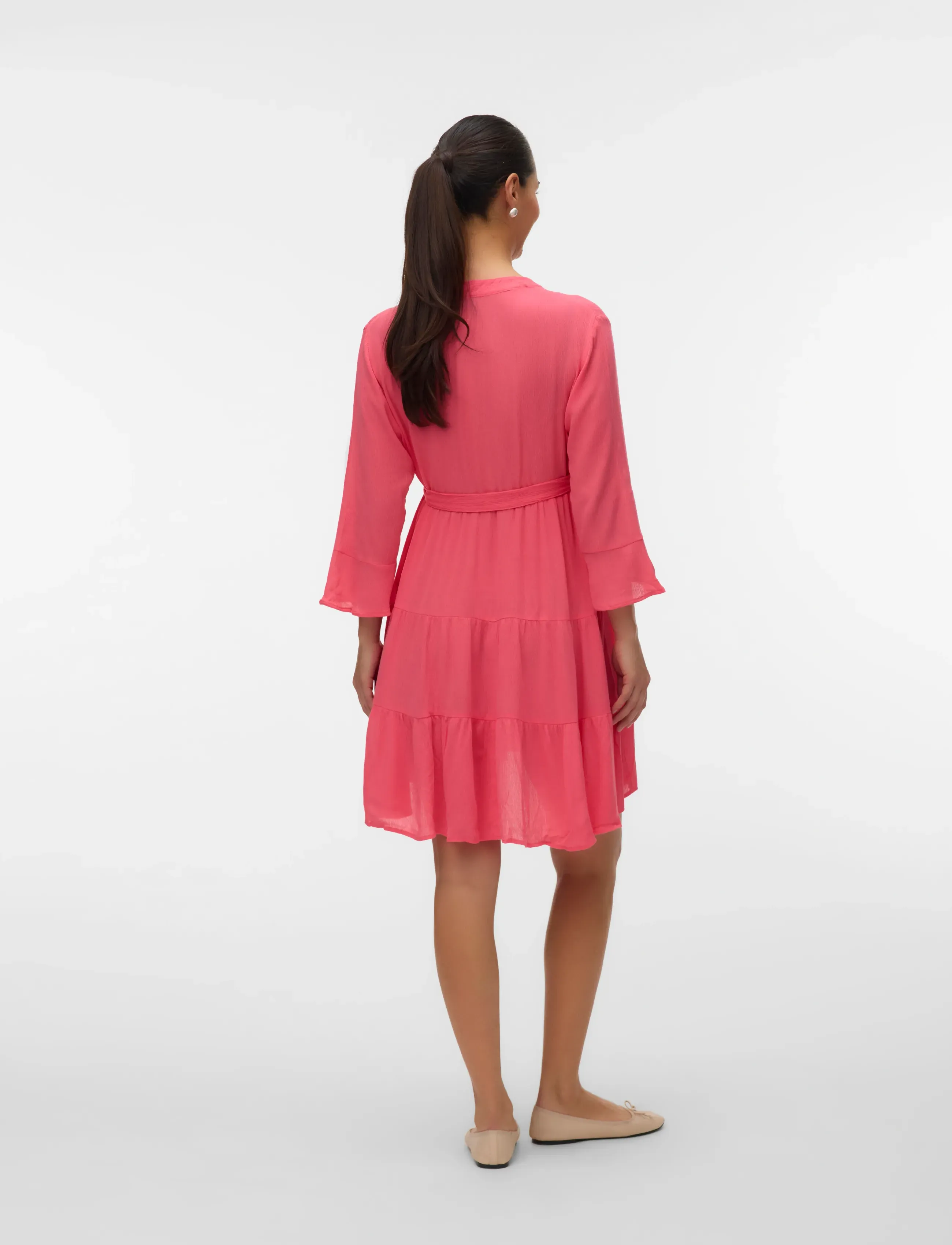 Vero Moda Maternity - VMMMENNY LS V-NECK SHORT DRESS WVN GA - robes d'été - coral paradise - 2