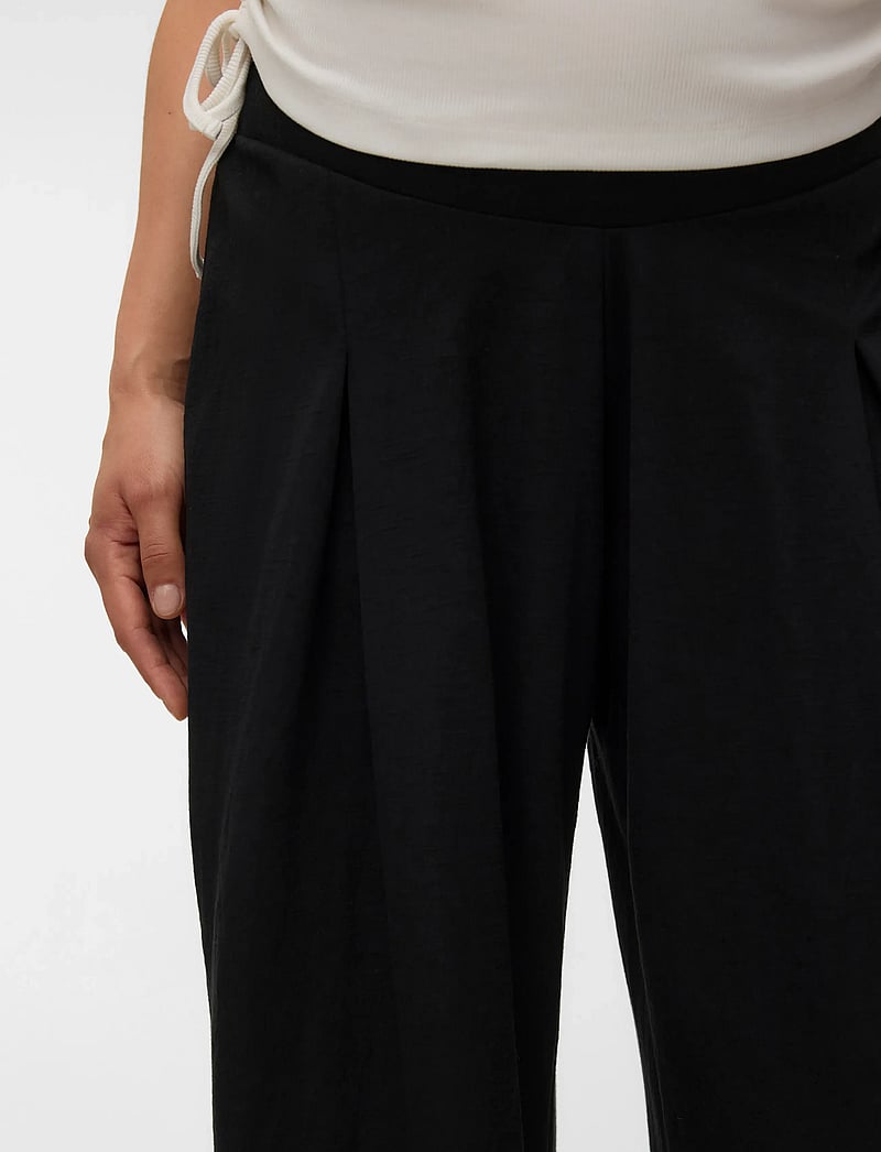Vero Moda Maternity - VMMJASMINE WIDE CULOTTE PANTS JRS - culottes - black - 5