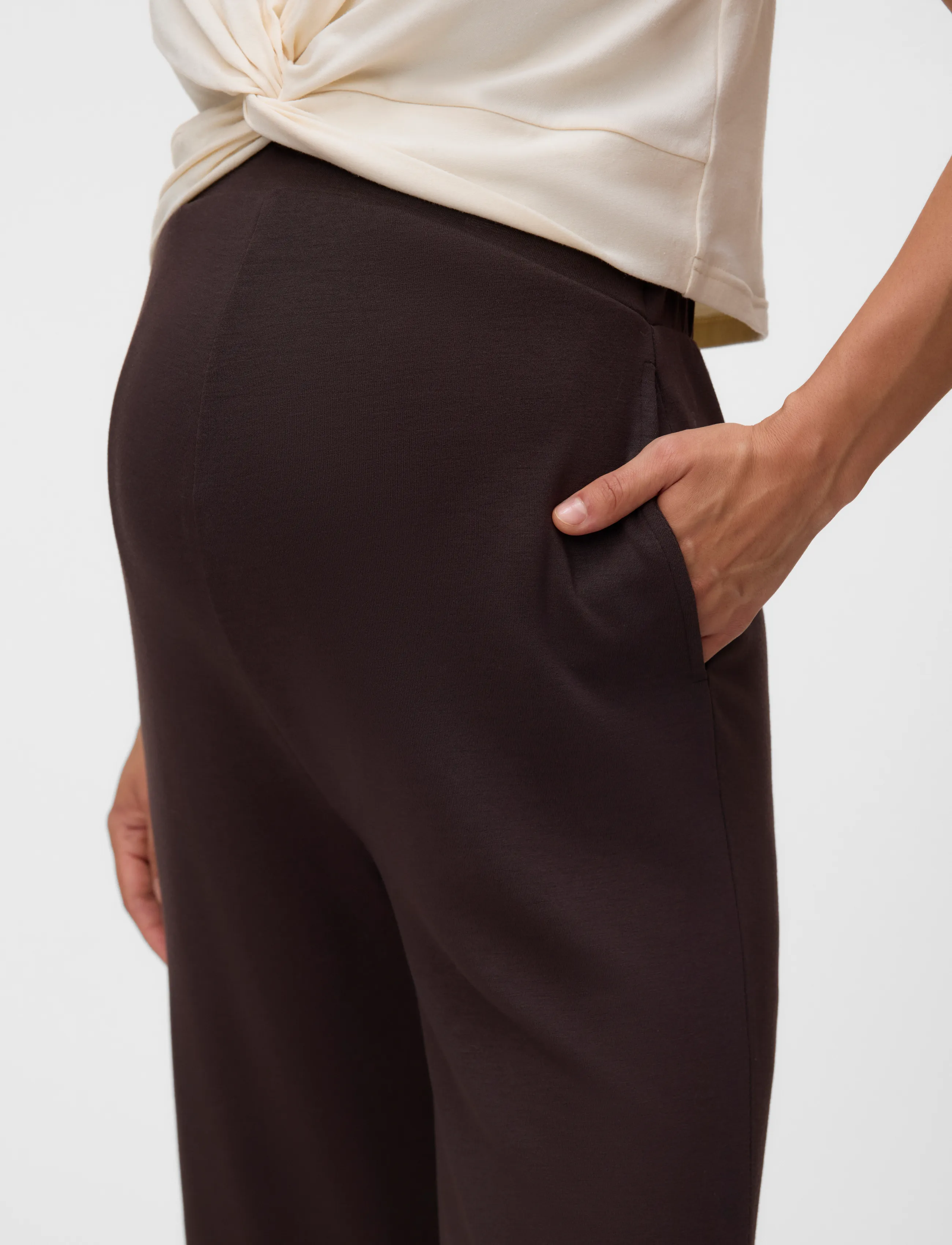 Vero Moda Maternity - VMMHALI HW WIDE PANT JRS - chocolate torte - 5