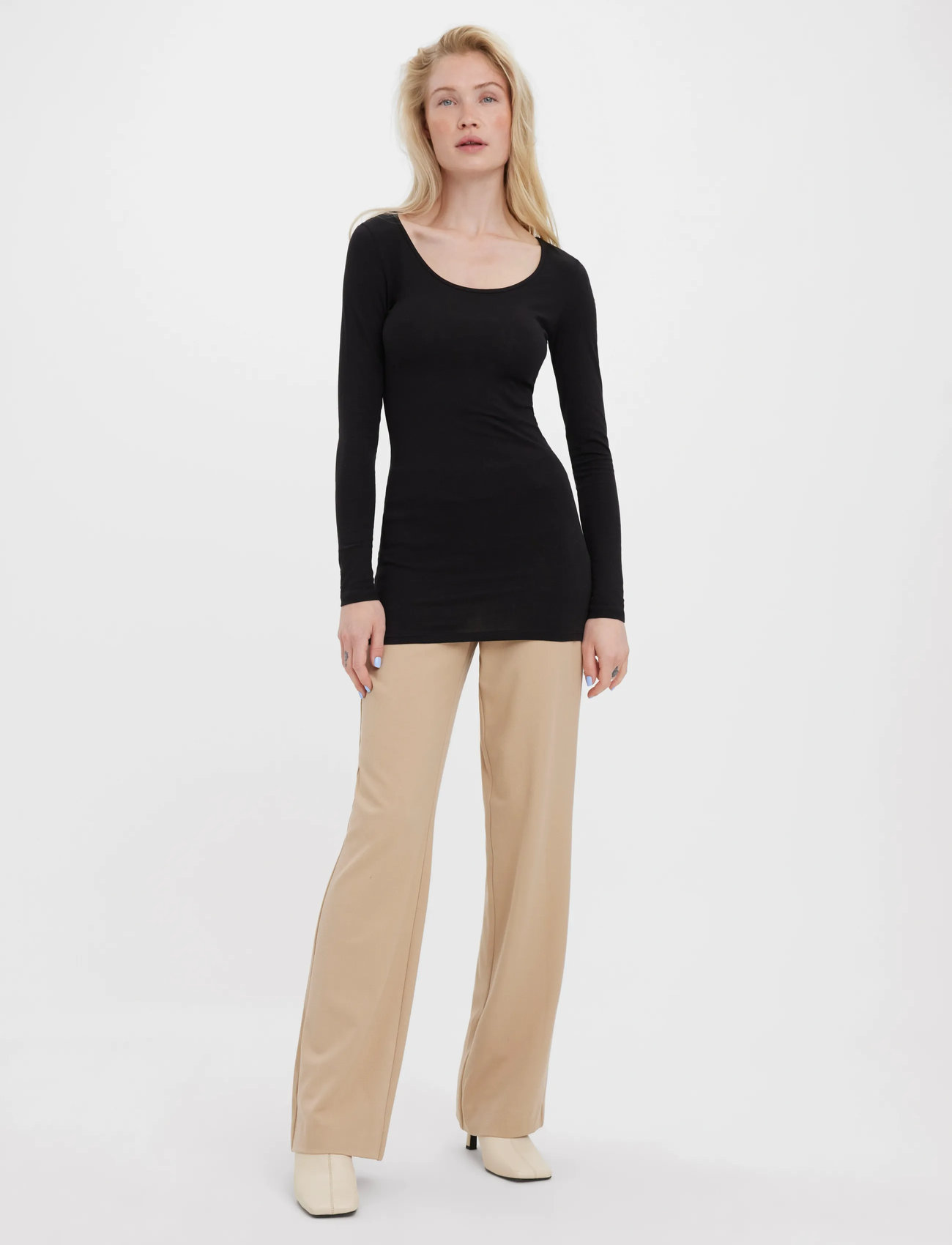 Vero Moda Vmmaxi My Ls Soft Long U-Neck Noos - - M 1