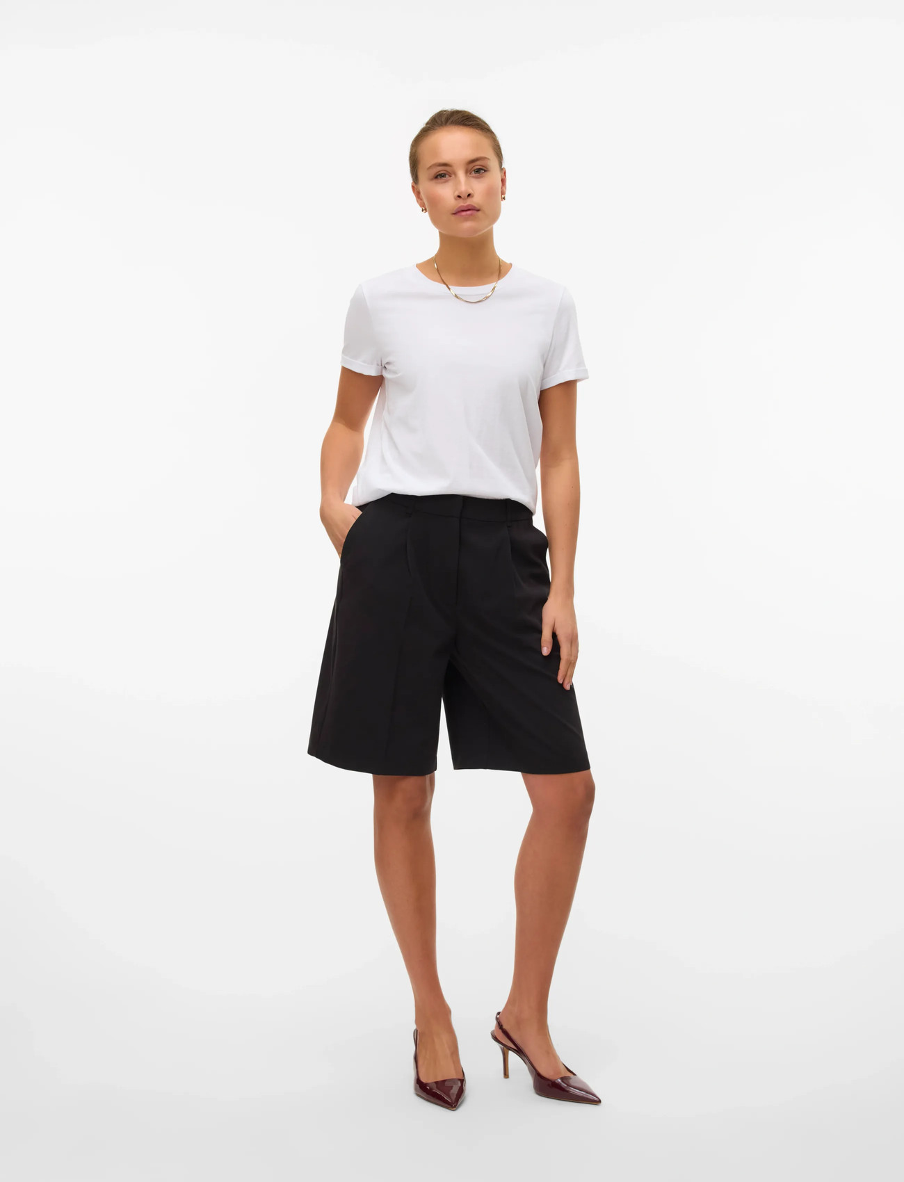 VERO MODA Awpassi Mw Knee Shorts Noos dam – bild 9