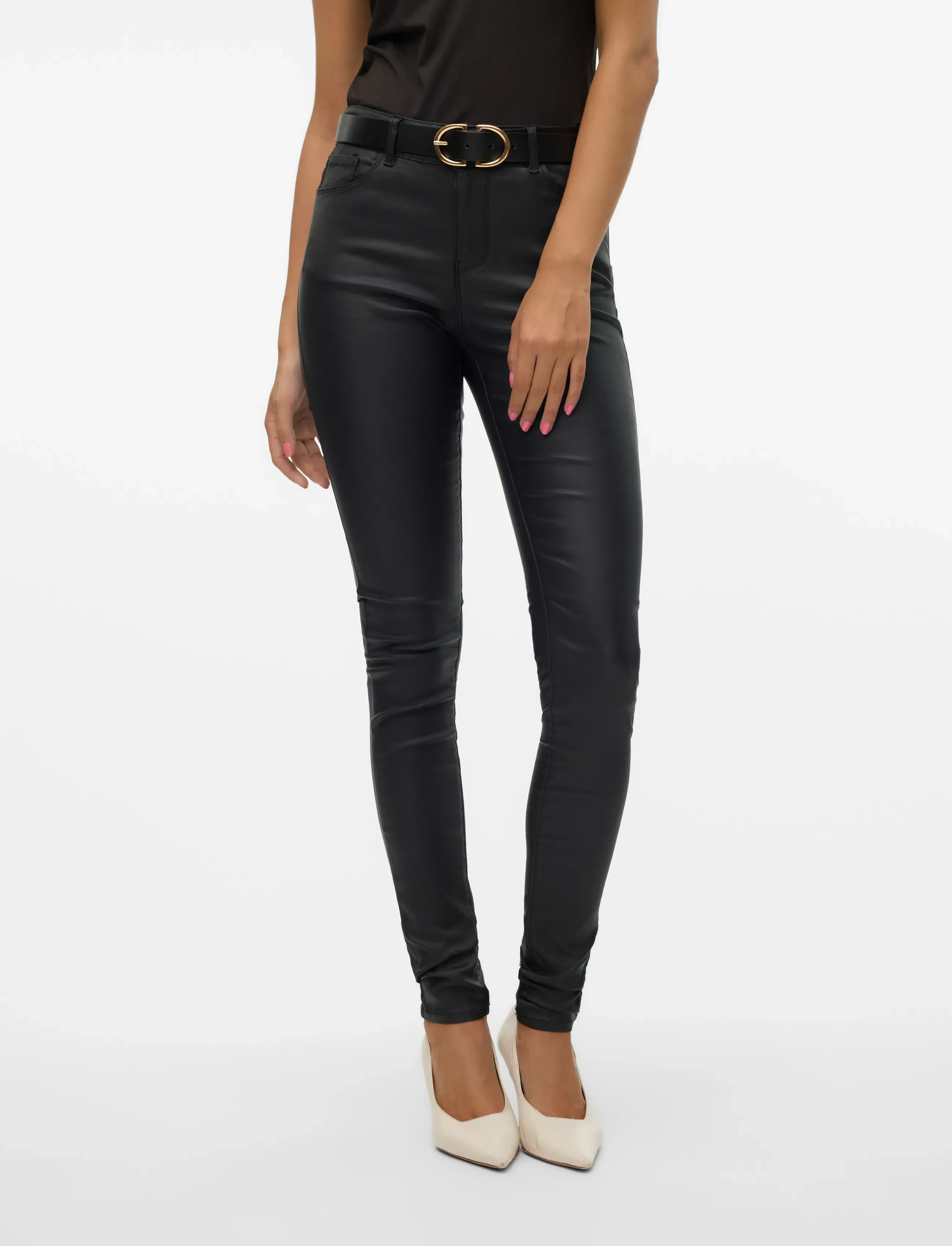 Vero Moda VMSEVEN NW SS SMOOTH COATED PANT NOOS - Vaatteet - BLACK / black