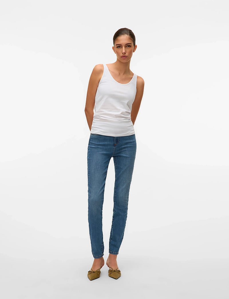 Vero Moda - VMMAXI MY SOFT UU TANK TOP NOOS - sleeveless tops - bright white - 4