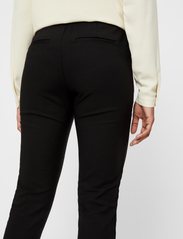 Vero Moda - VMVICTORIA NW ANTIFIT ANKLE PANT NOOS - pantalons slim fit - black - 5