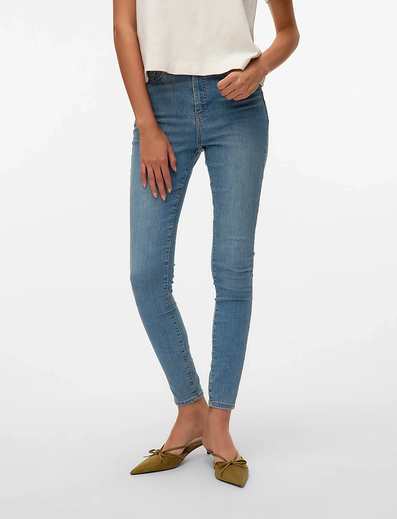 Vero Moda - VMSOPHIA HW SKINNY JEANS LT BL NOOS - skinny jeans - light blue denim - 0