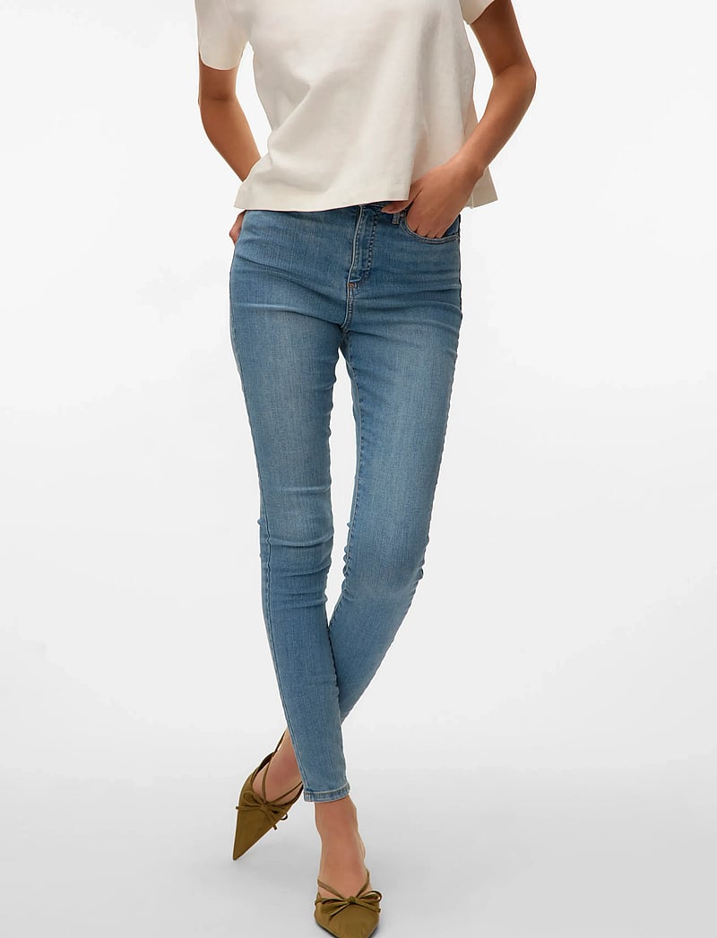 Vero Moda - VMSOPHIA HW SKINNY JEANS LT BL NOOS - skinny jeans - light blue denim - 4